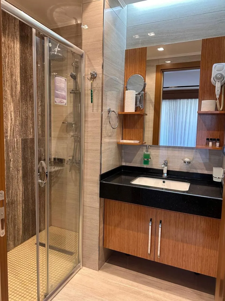 Bathroom in Hotel Bukhara