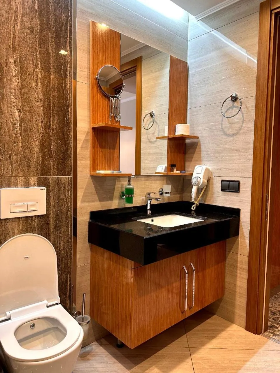 Toilet in Hotel Bukhara