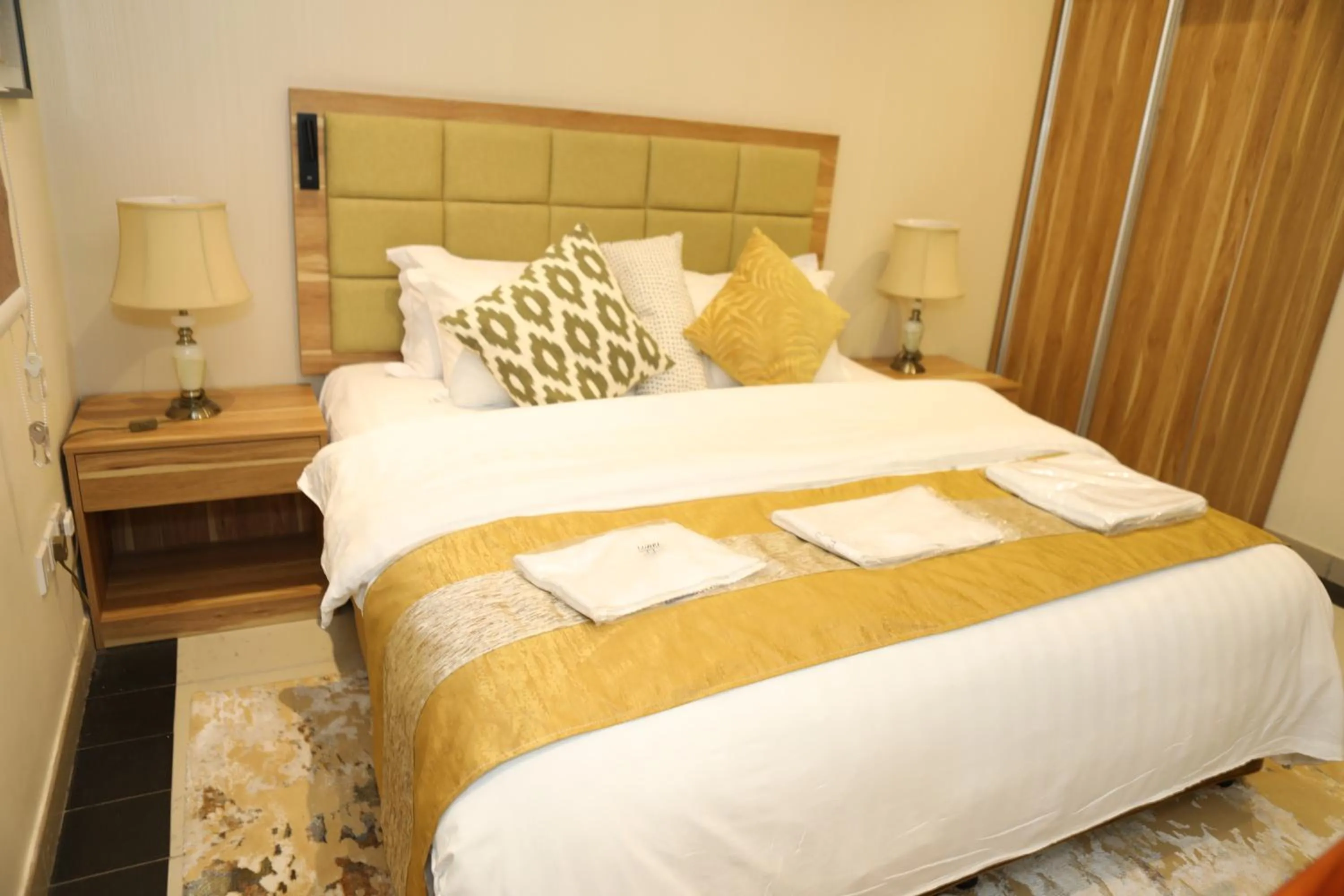 Bed in Warf Aldyafah Homes serviced Apartments