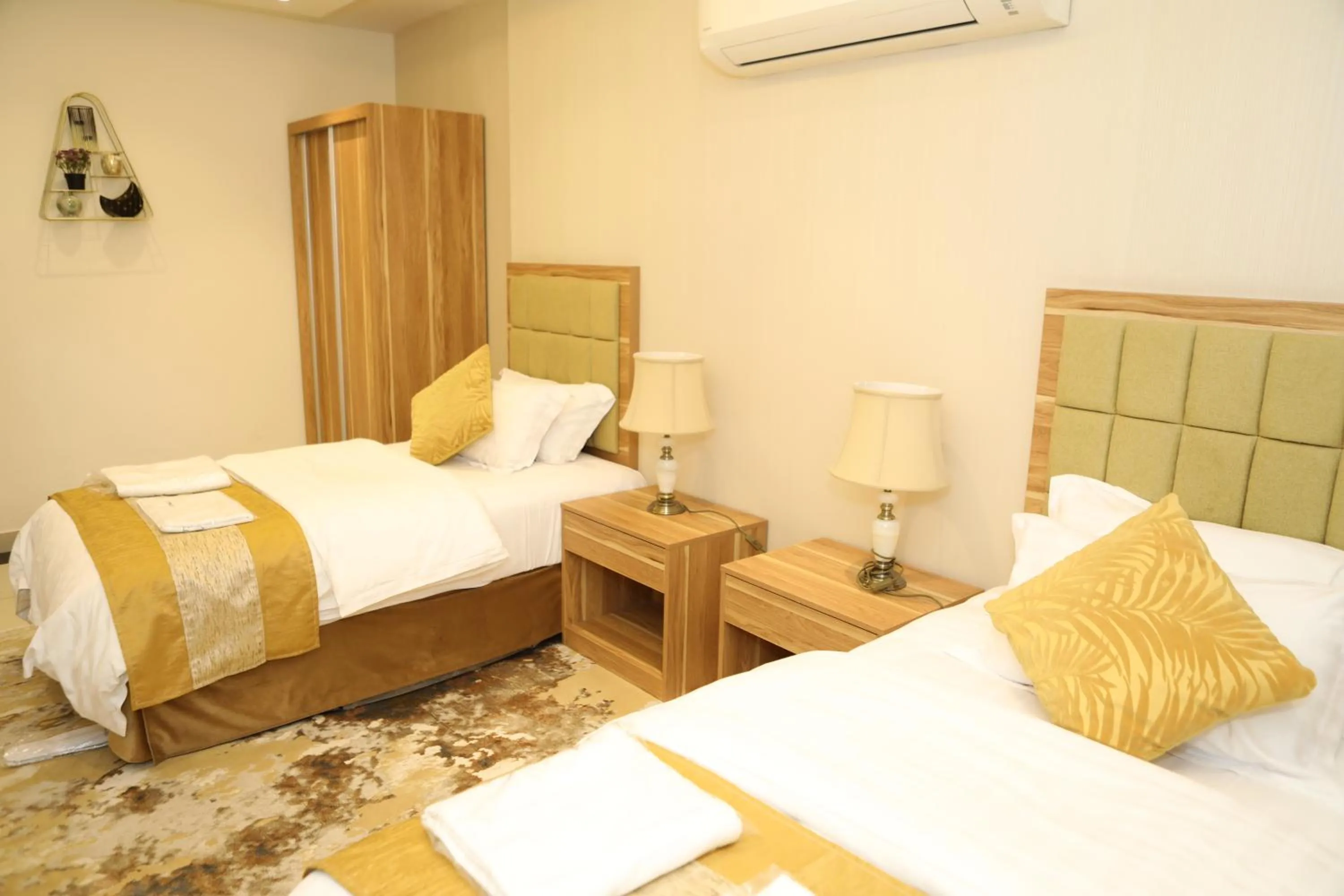 Bed in Warf Aldyafah Homes serviced Apartments