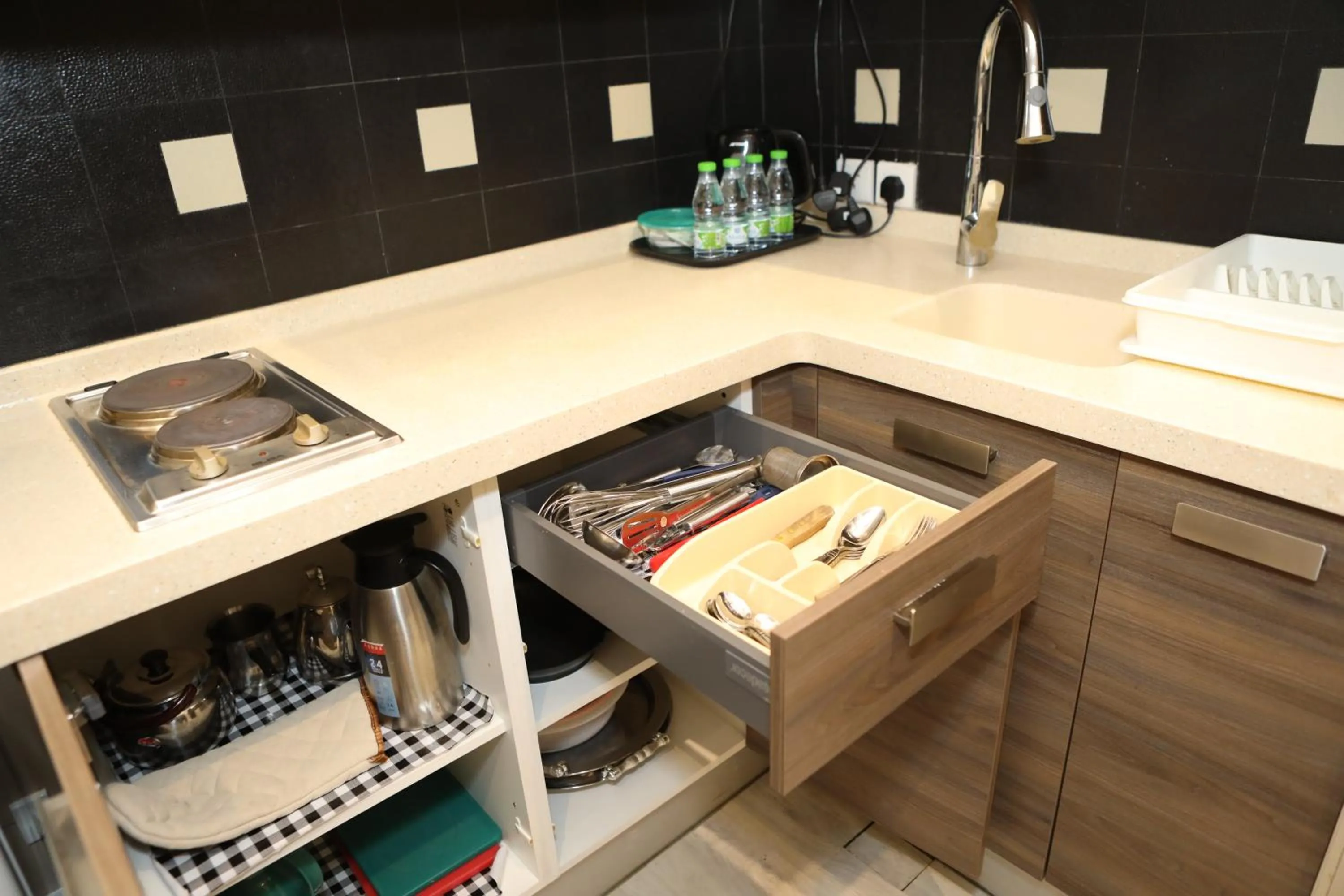 Warf Aldyafah Homes serviced Apartments