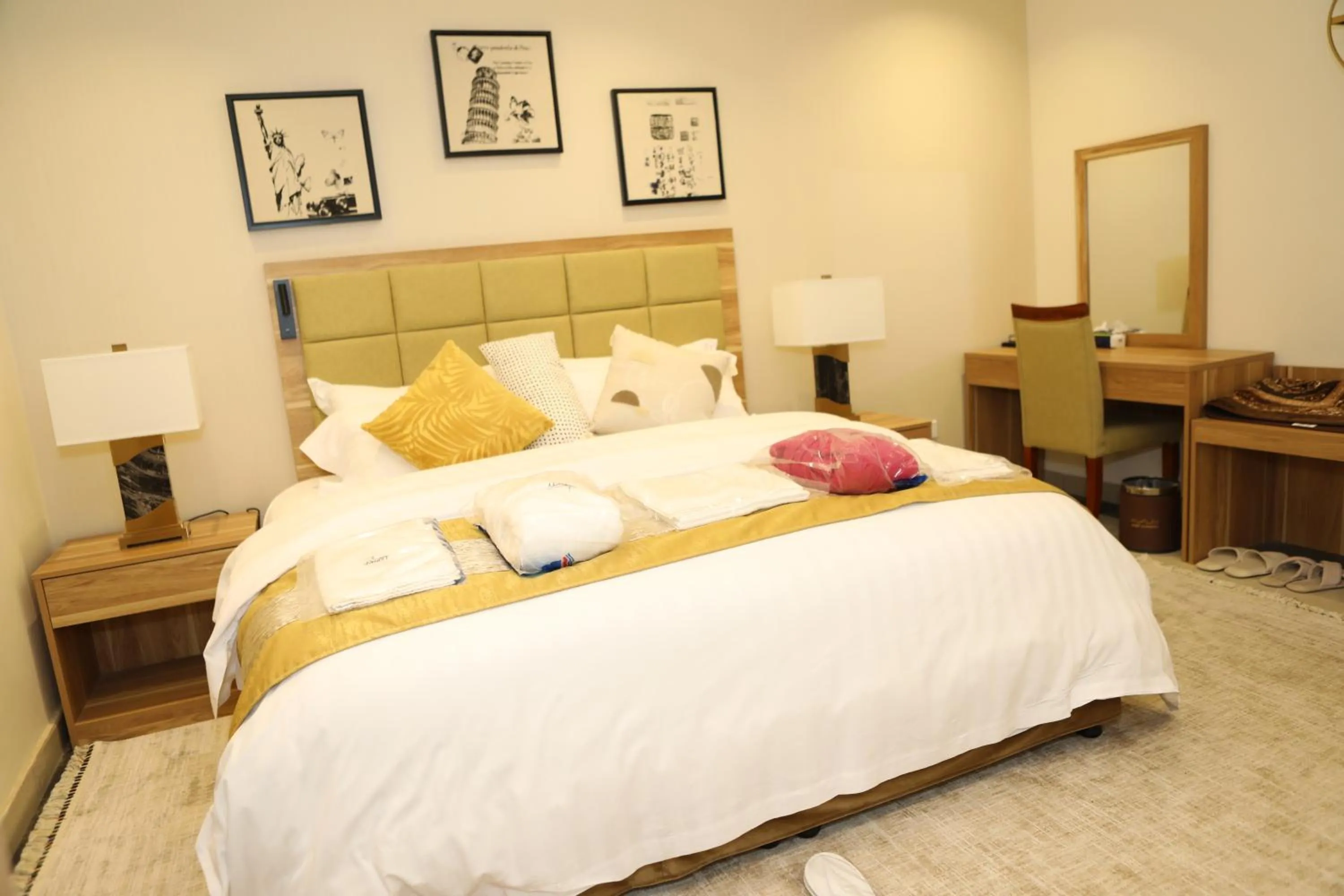 Bed in Warf Aldyafah Homes serviced Apartments