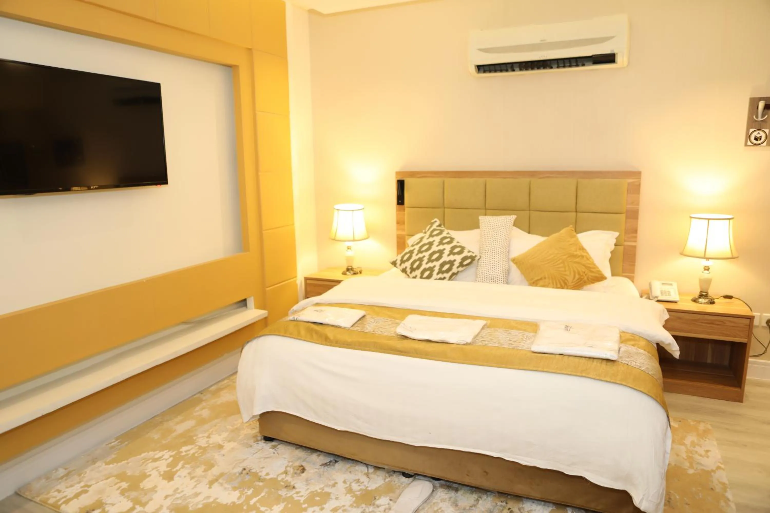 Bed in Warf Aldyafah Homes serviced Apartments