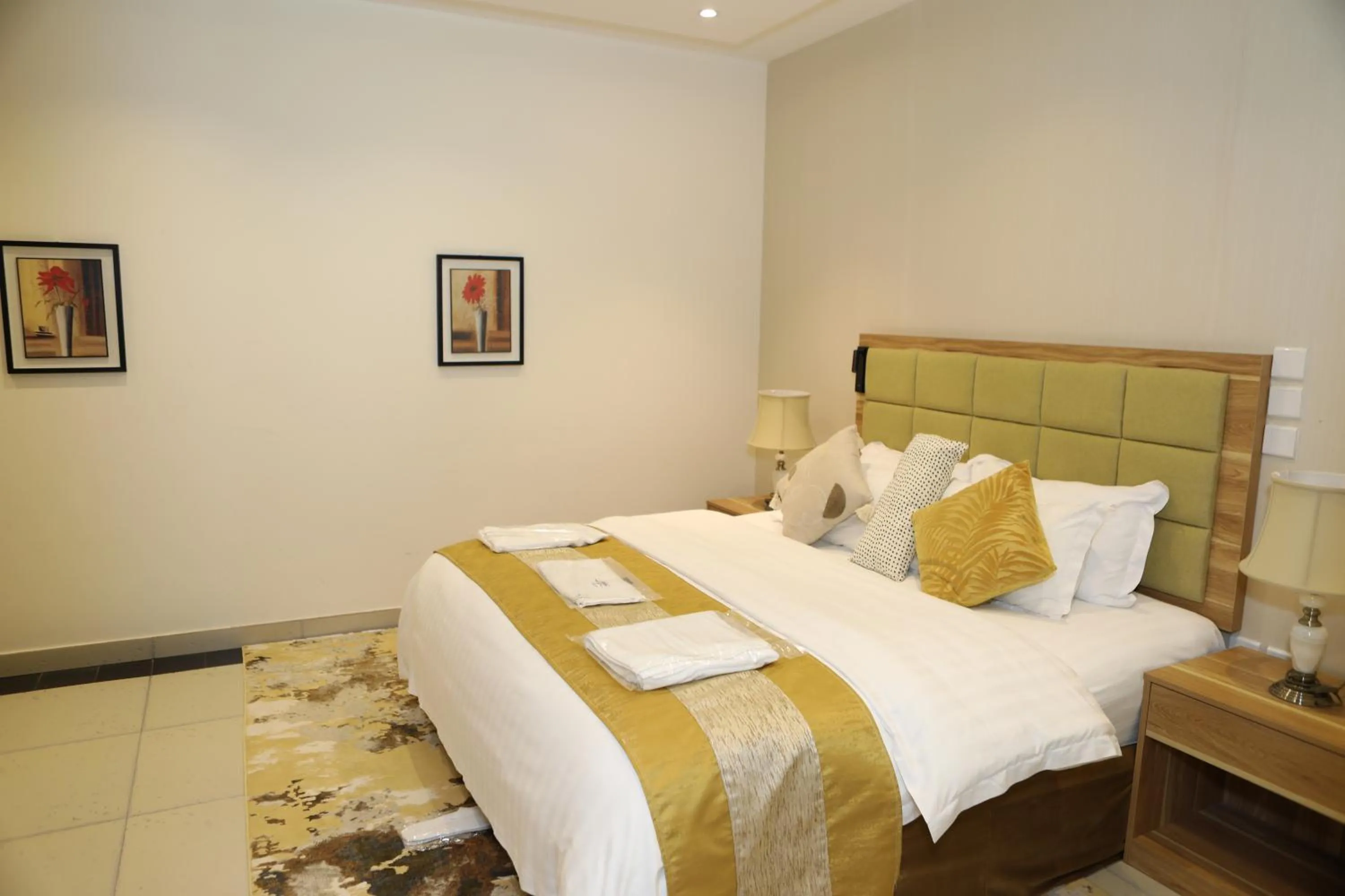 Bed in Warf Aldyafah Homes serviced Apartments