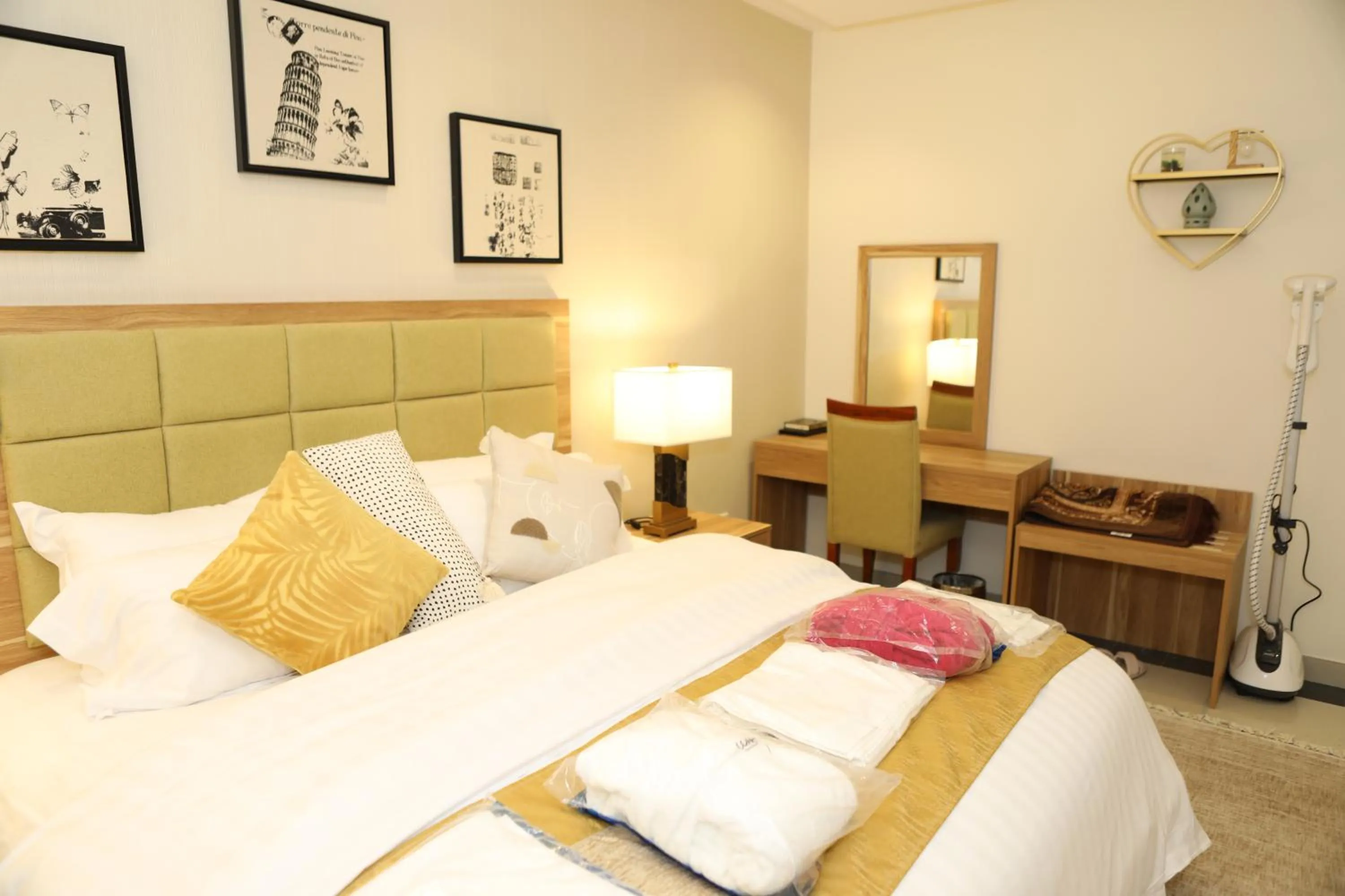 Bed in Warf Aldyafah Homes serviced Apartments