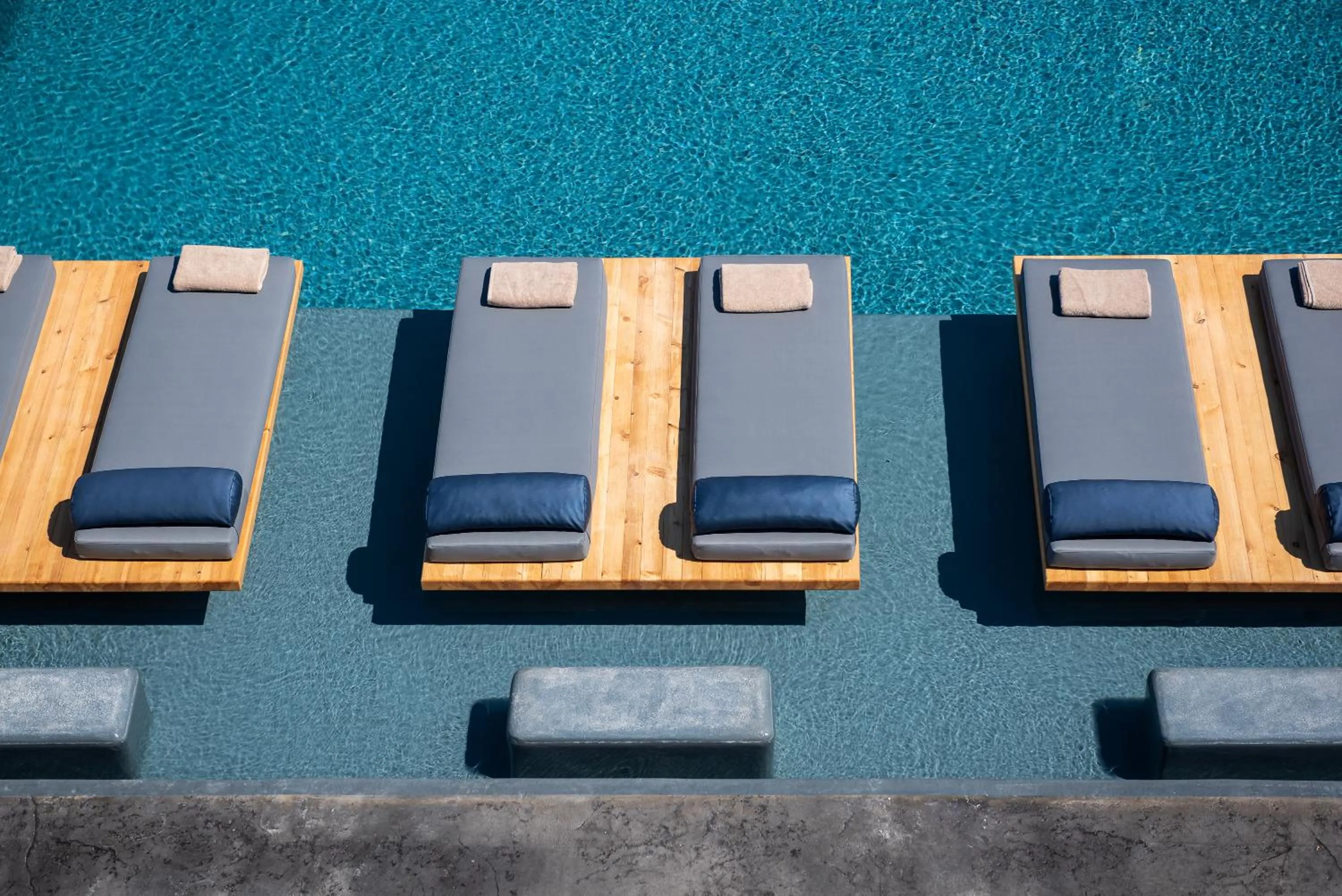 Swimming pool in Volcanic Arc Suites