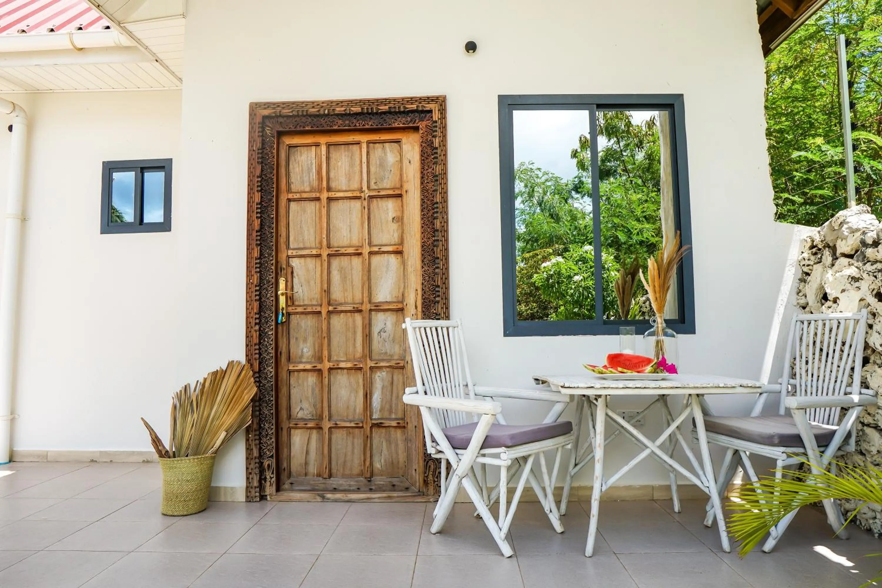 Patio in Aquamarina Hotel