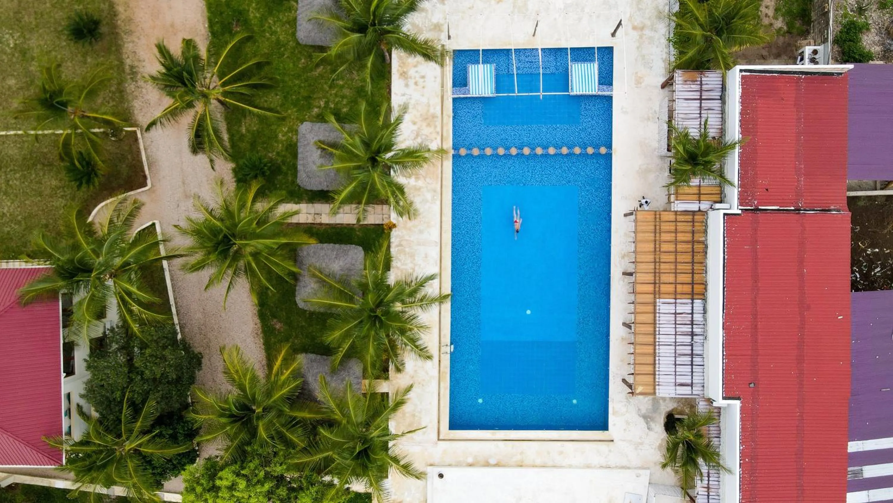 Pool view in Aquamarina Hotel
