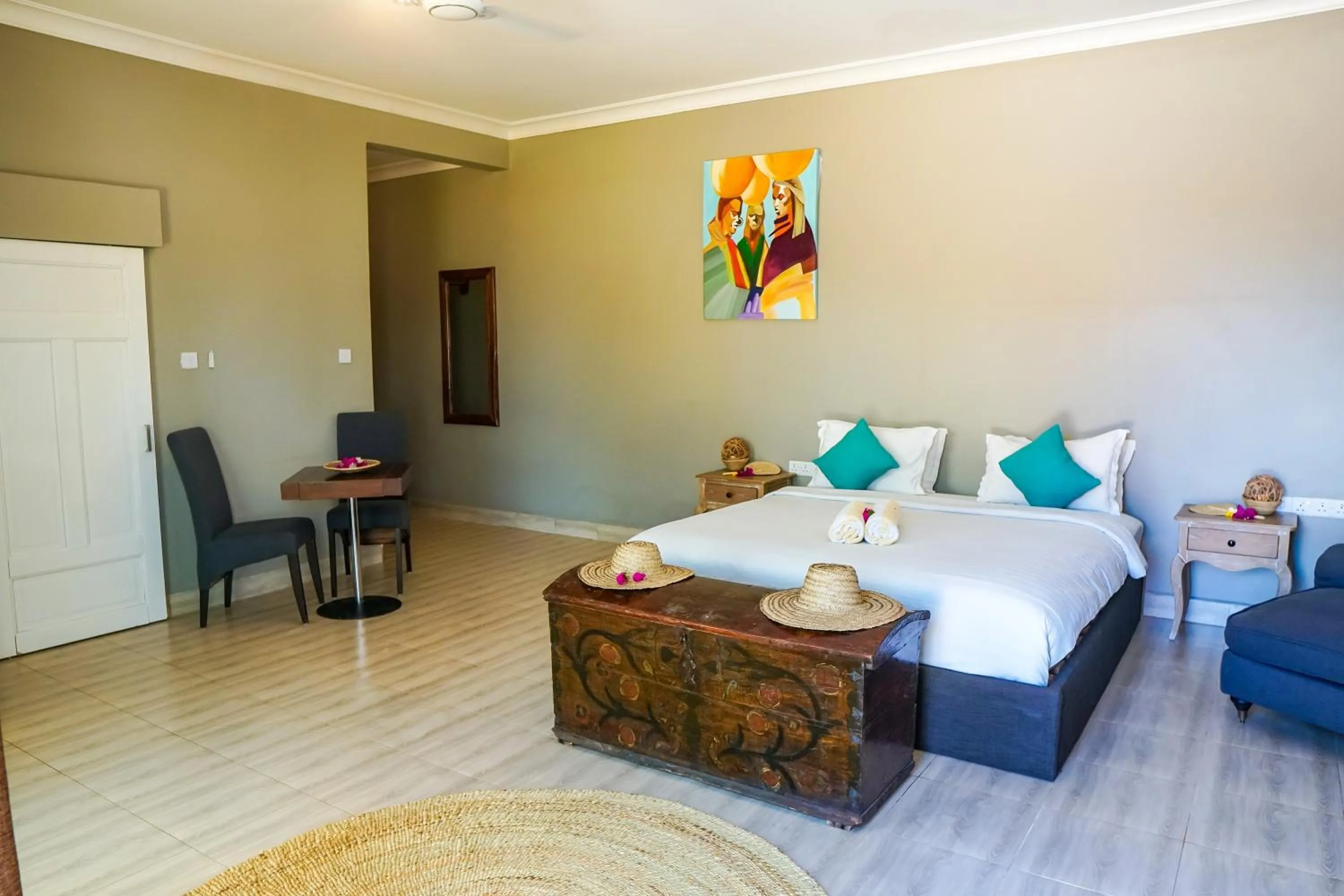 Photo of the whole room, Bed in Aquamarina Hotel