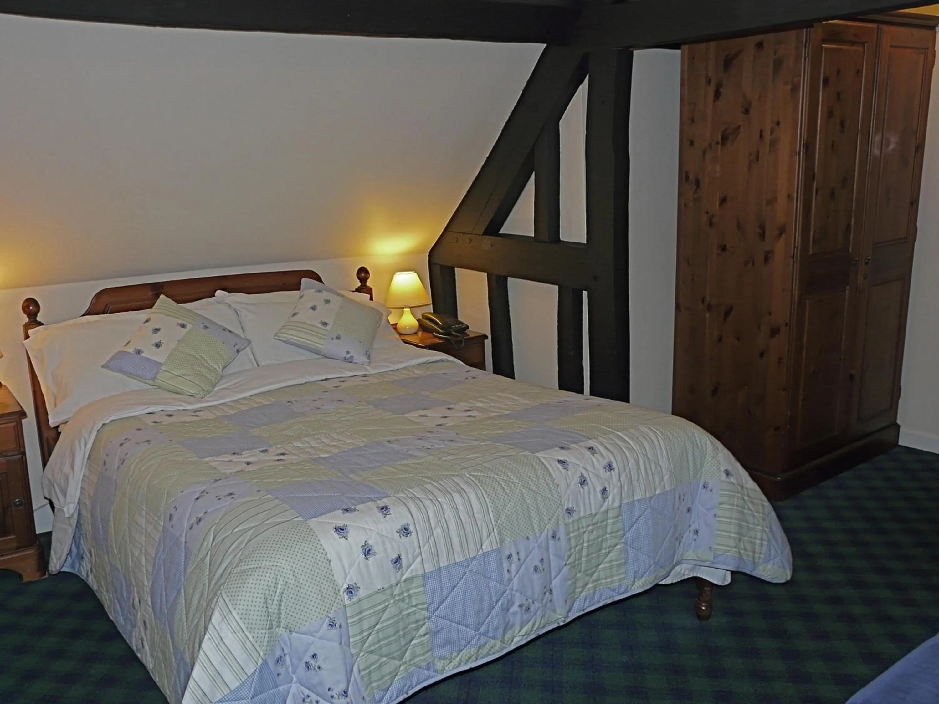 Photo of the whole room, Bed in The Croft