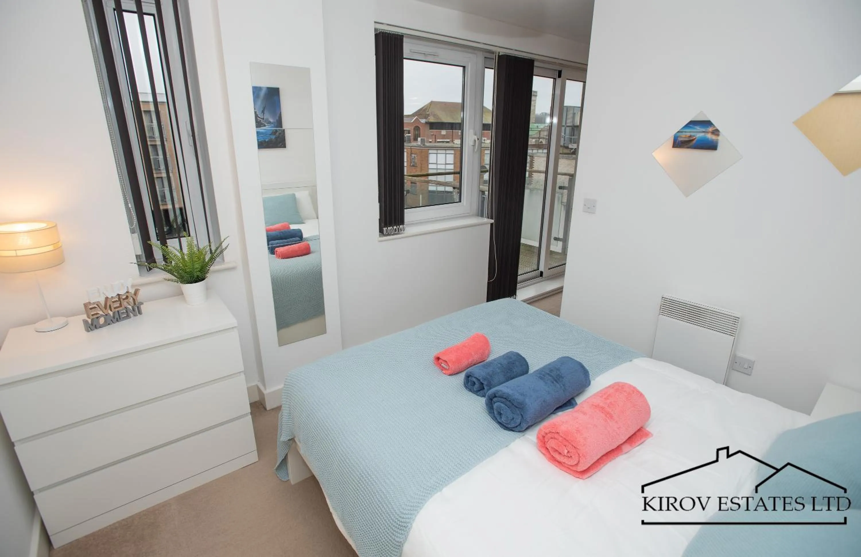 Bedroom in Poseidon Apartment - 1 Bed Flat - Heart of Town