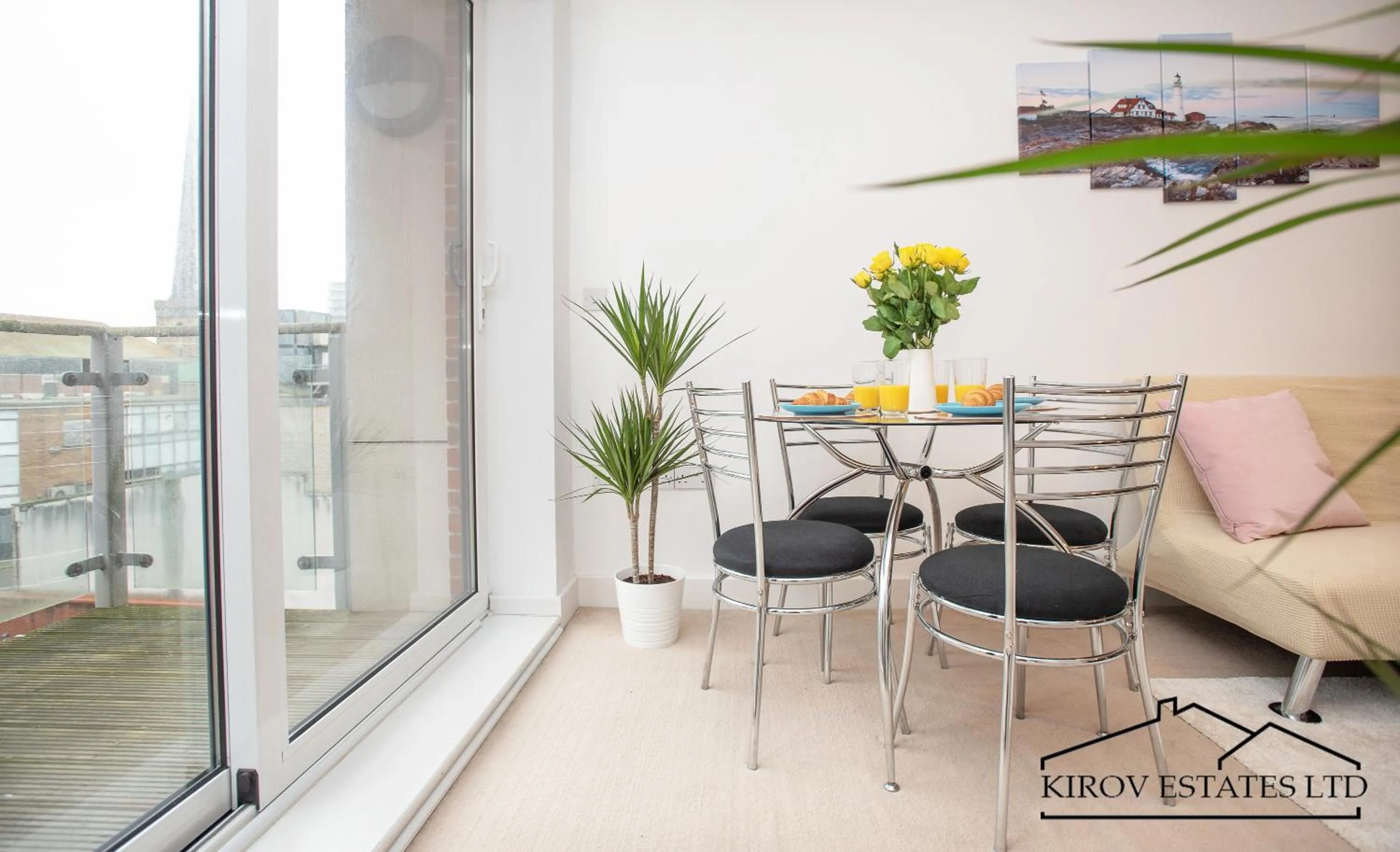 Living room in Poseidon Apartment - 1 Bed Flat - Heart of Town