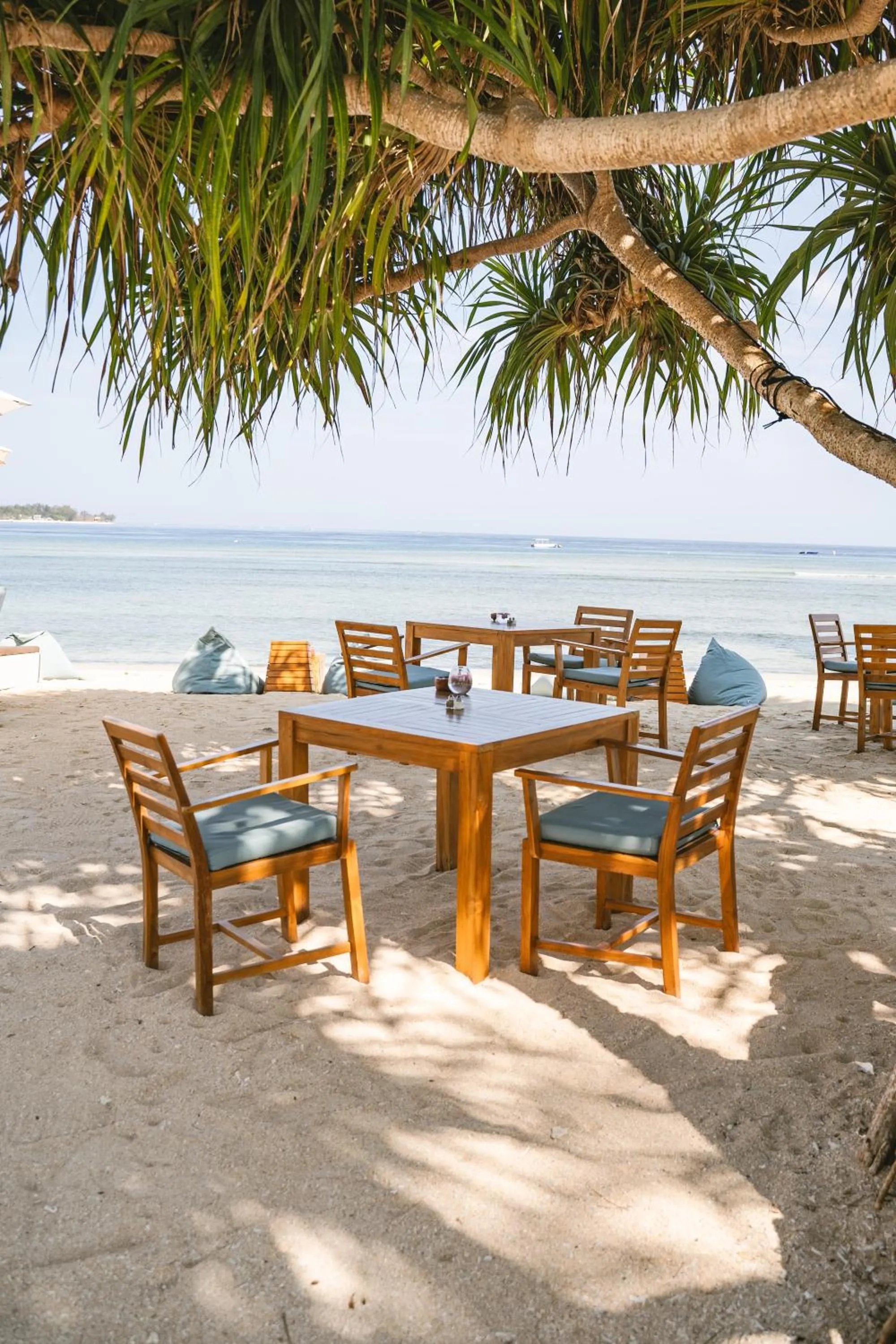 Restaurant/places to eat in Ama-Lurra Resort - Pool Villa