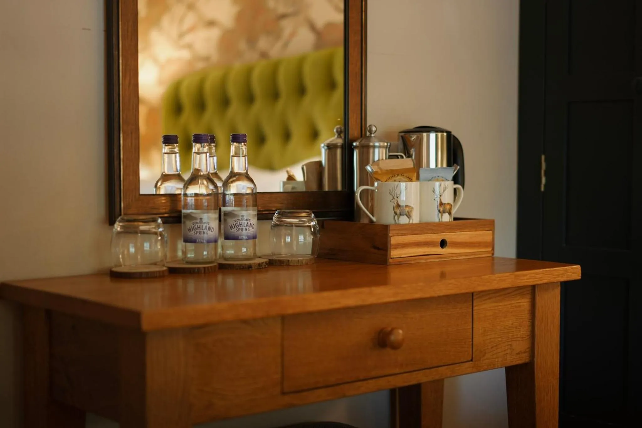 Coffee/tea facilities in The Falkland Arms