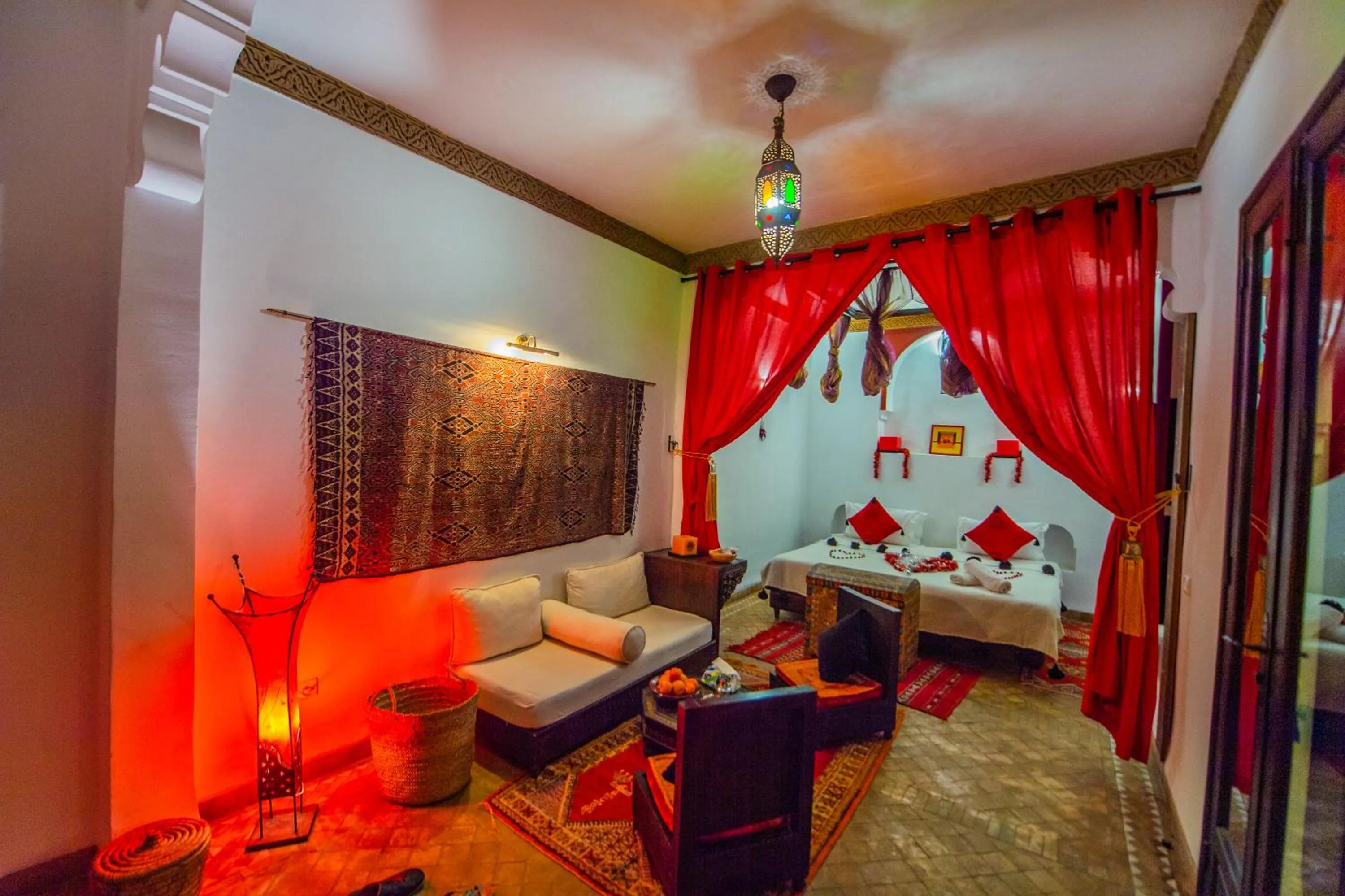 Bed in Riad Khabia & Spa