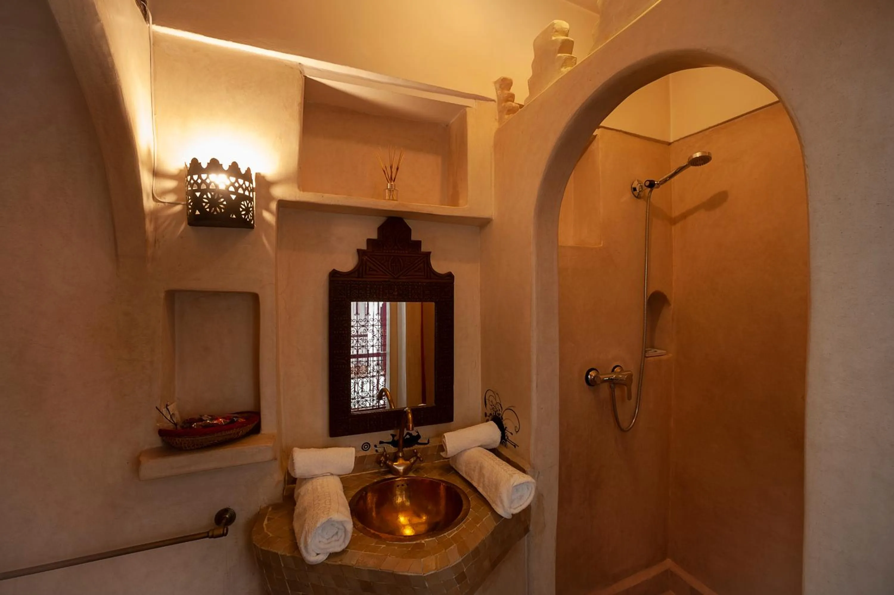 Bathroom in Riad Khabia & Spa