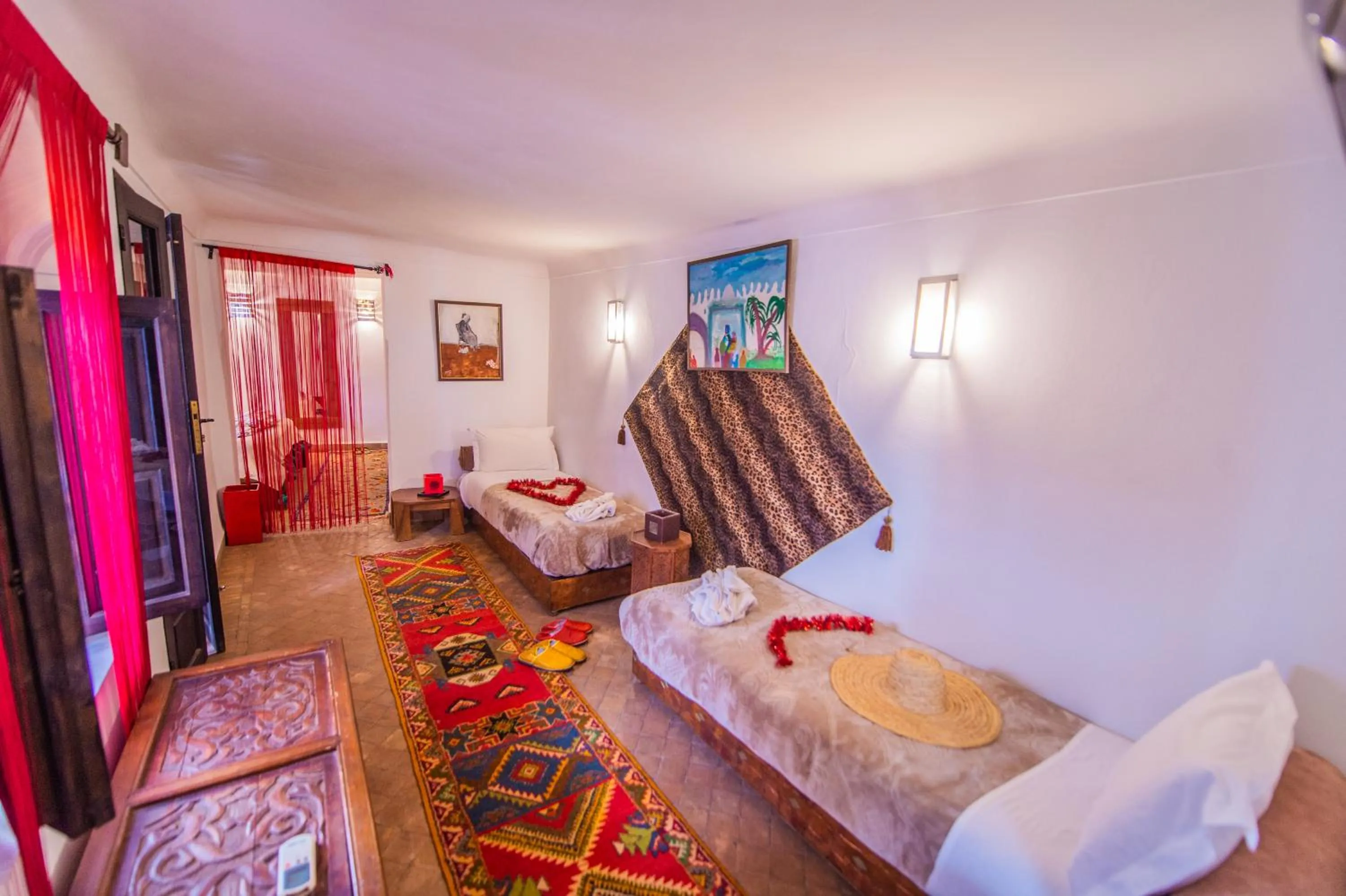 Bed in Riad Khabia & Spa