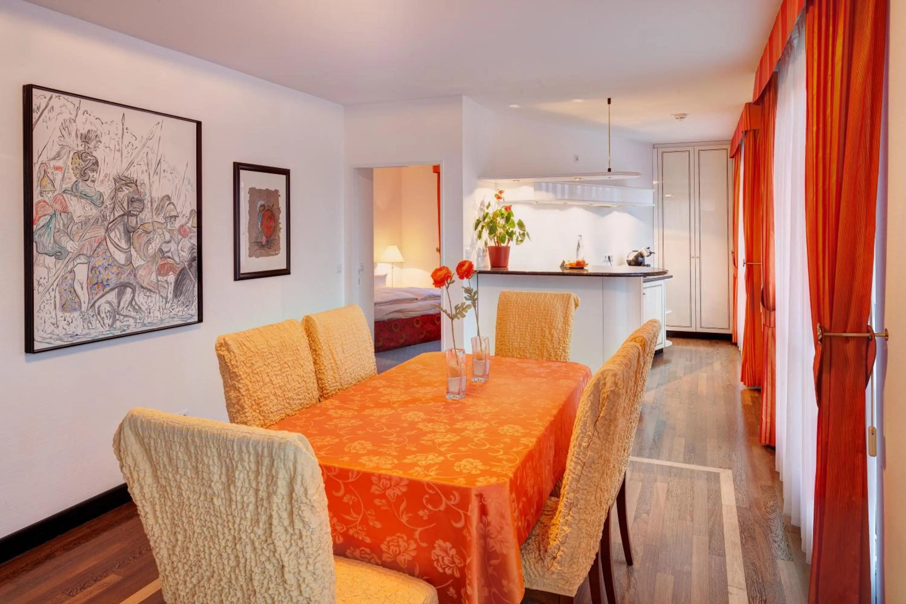 Dining area in Alexander am Zoo
