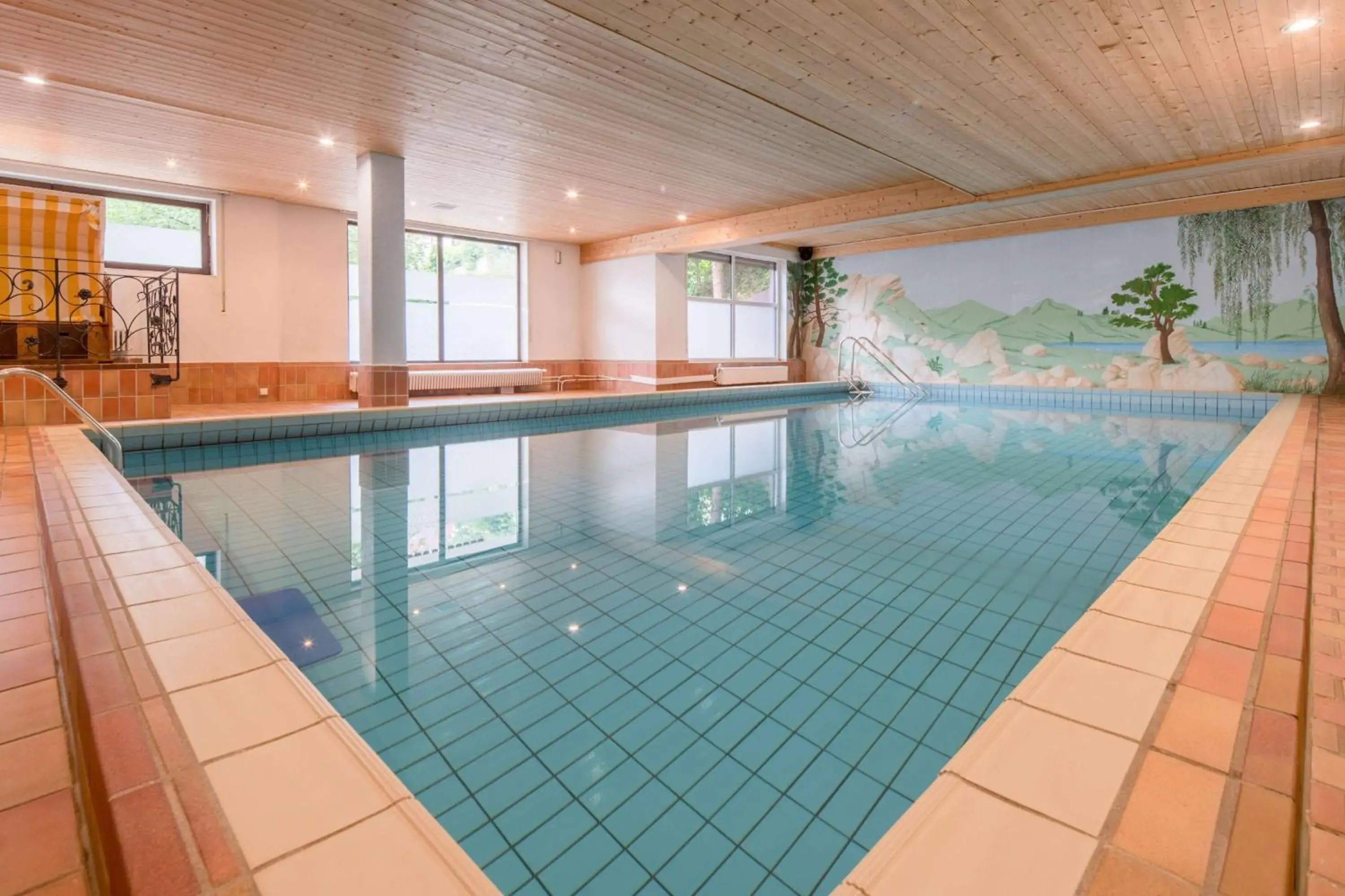 Pool view in Best Western Plus Schwarzwald Residenz Pool view in Best Western Plus Schwarzwald Residenz