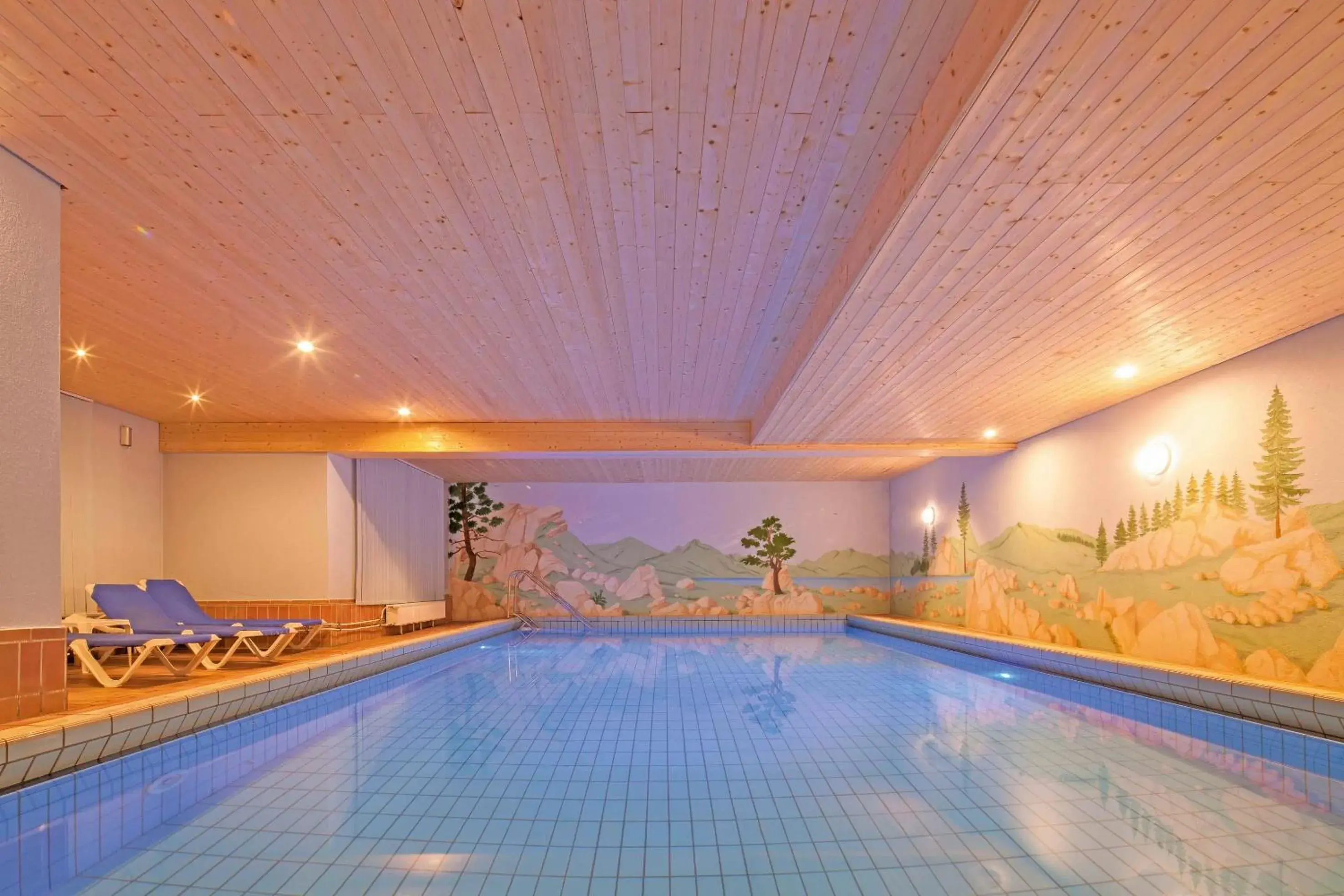 Pool view in Best Western Plus Schwarzwald Residenz Pool view in Best Western Plus Schwarzwald Residenz