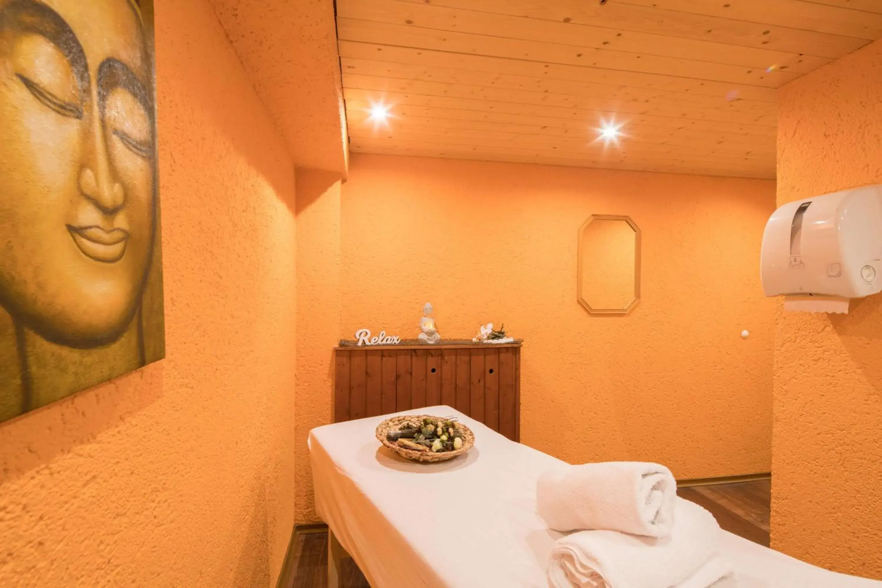 Spa and wellness centre/facilities in Best Western Plus Schwarzwald Residenz Spa and wellness centre/facilities in Best Western Plus Schwarzwald Residenz