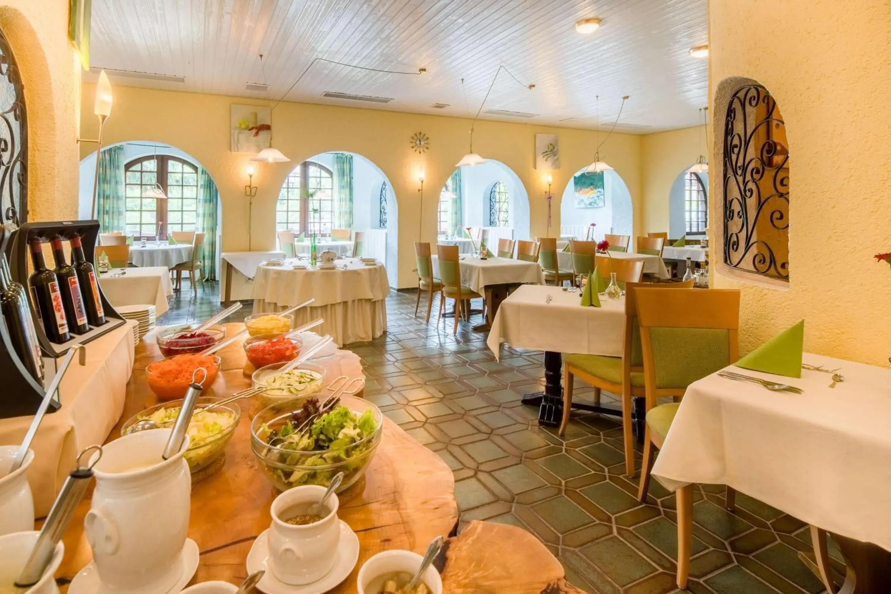 Restaurant/places to eat in Best Western Plus Schwarzwald Residenz Restaurant/places to eat in Best Western Plus Schwarzwald Residenz