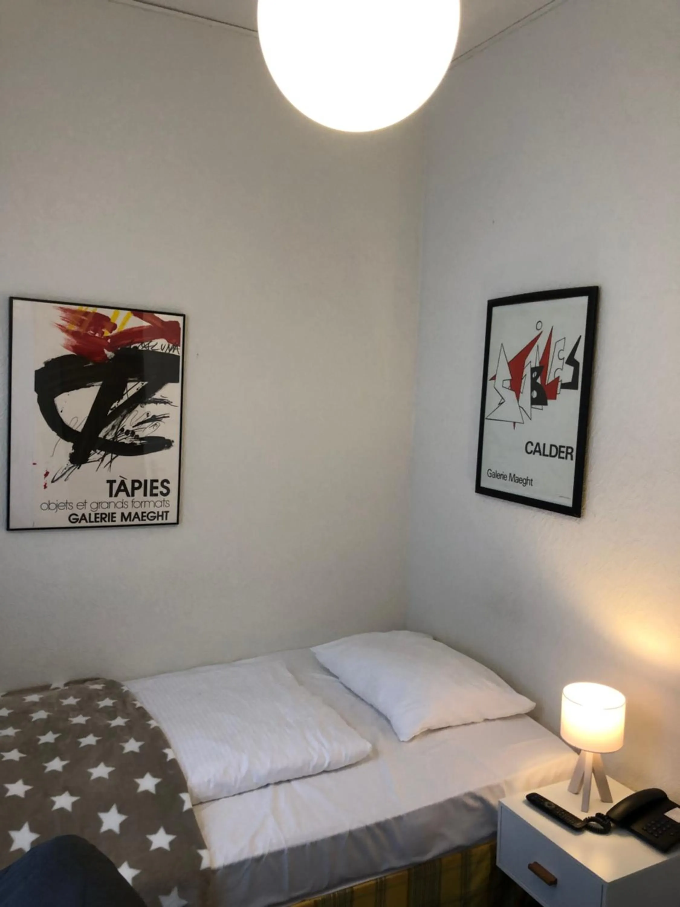 Bed in Hotel Fresena im Dammtorpalais