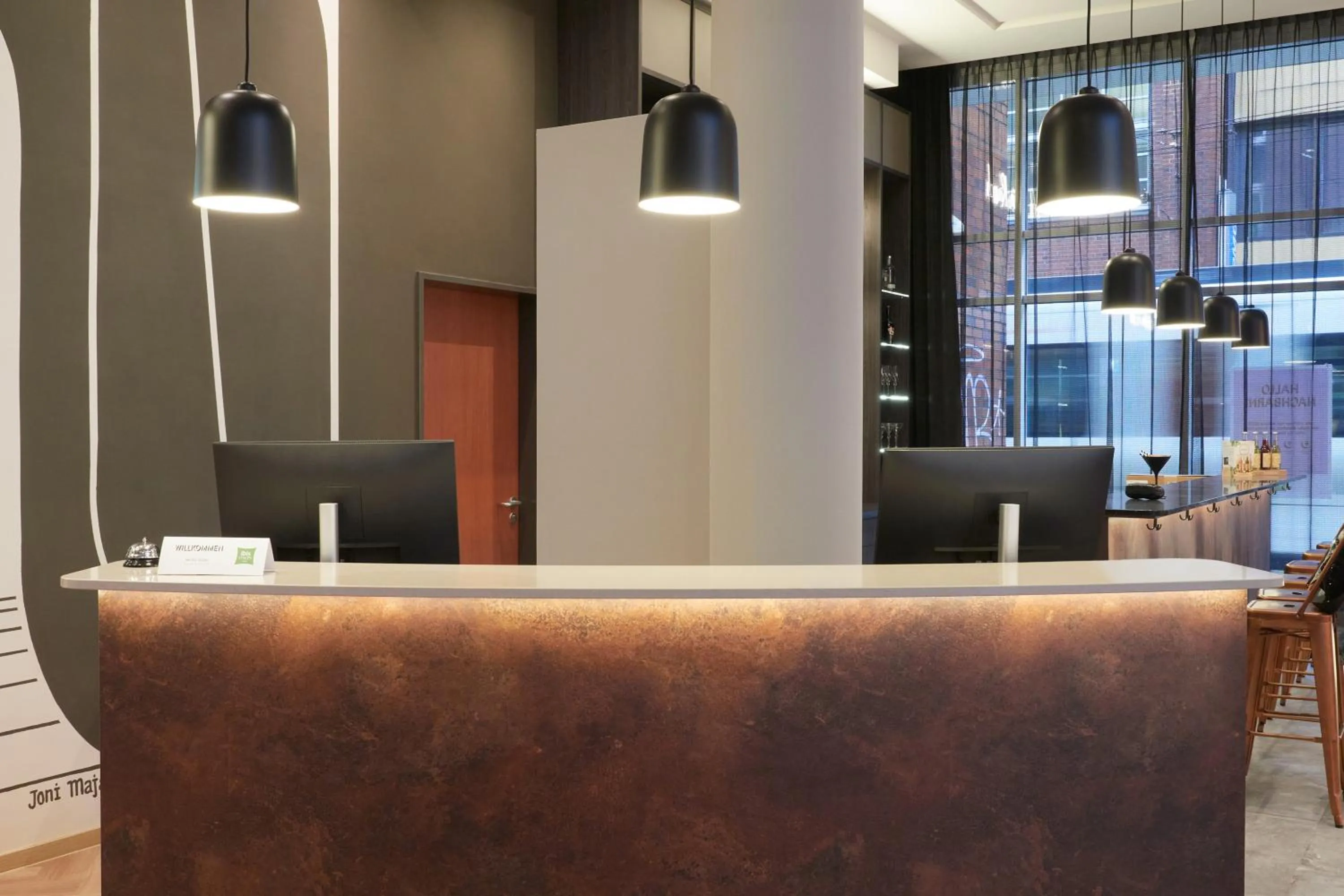Lobby or reception in ibis Styles Bielefeld City