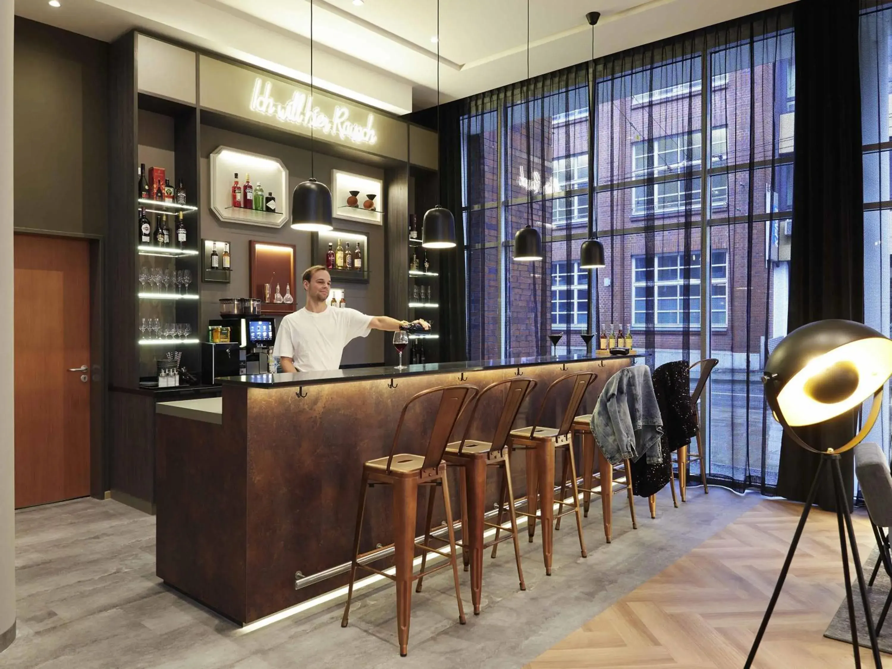 Lounge or bar in ibis Styles Bielefeld City Lounge or bar in ibis Styles Bielefeld City