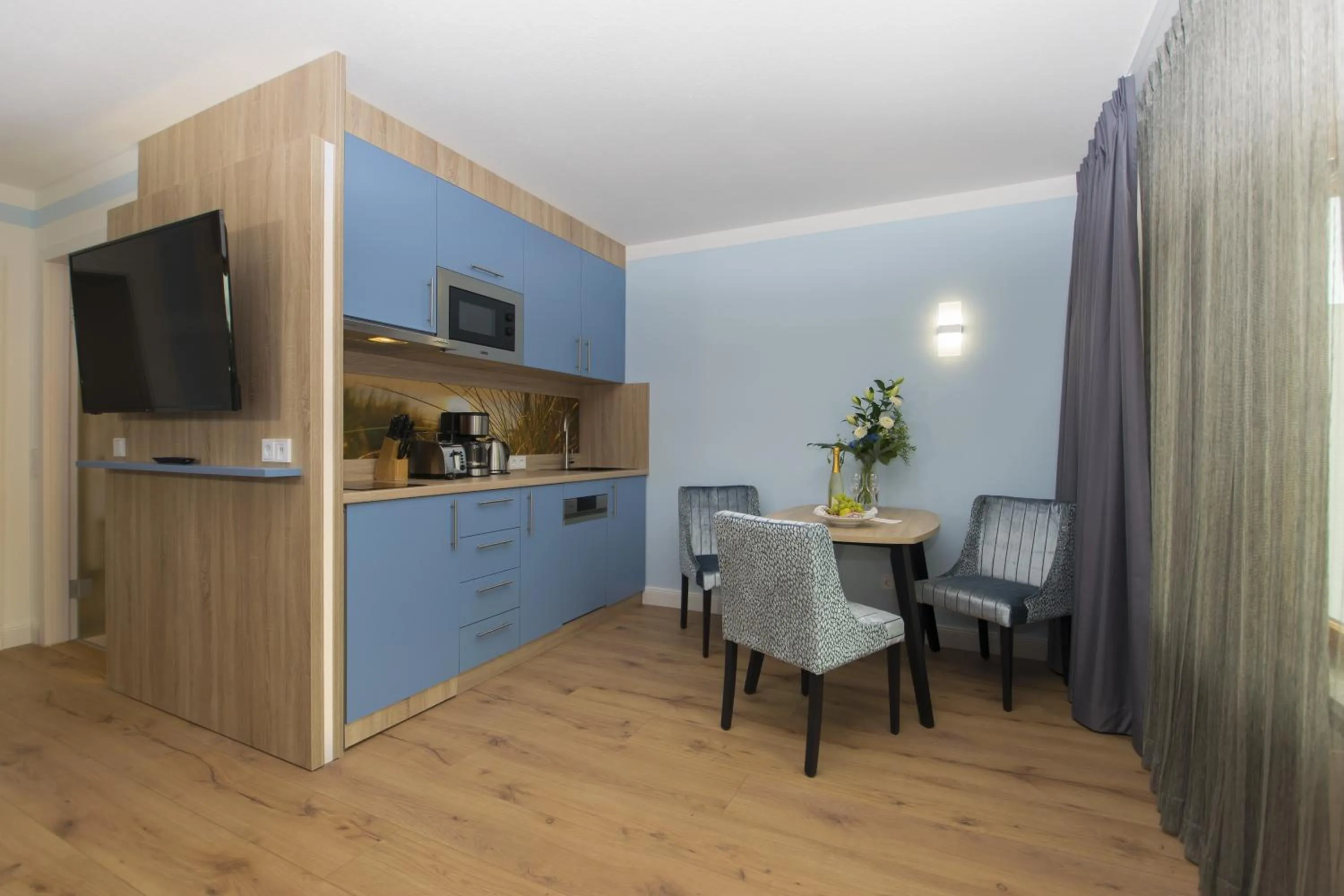 Kitchen or kitchenette in Cliff Hotel Rügen