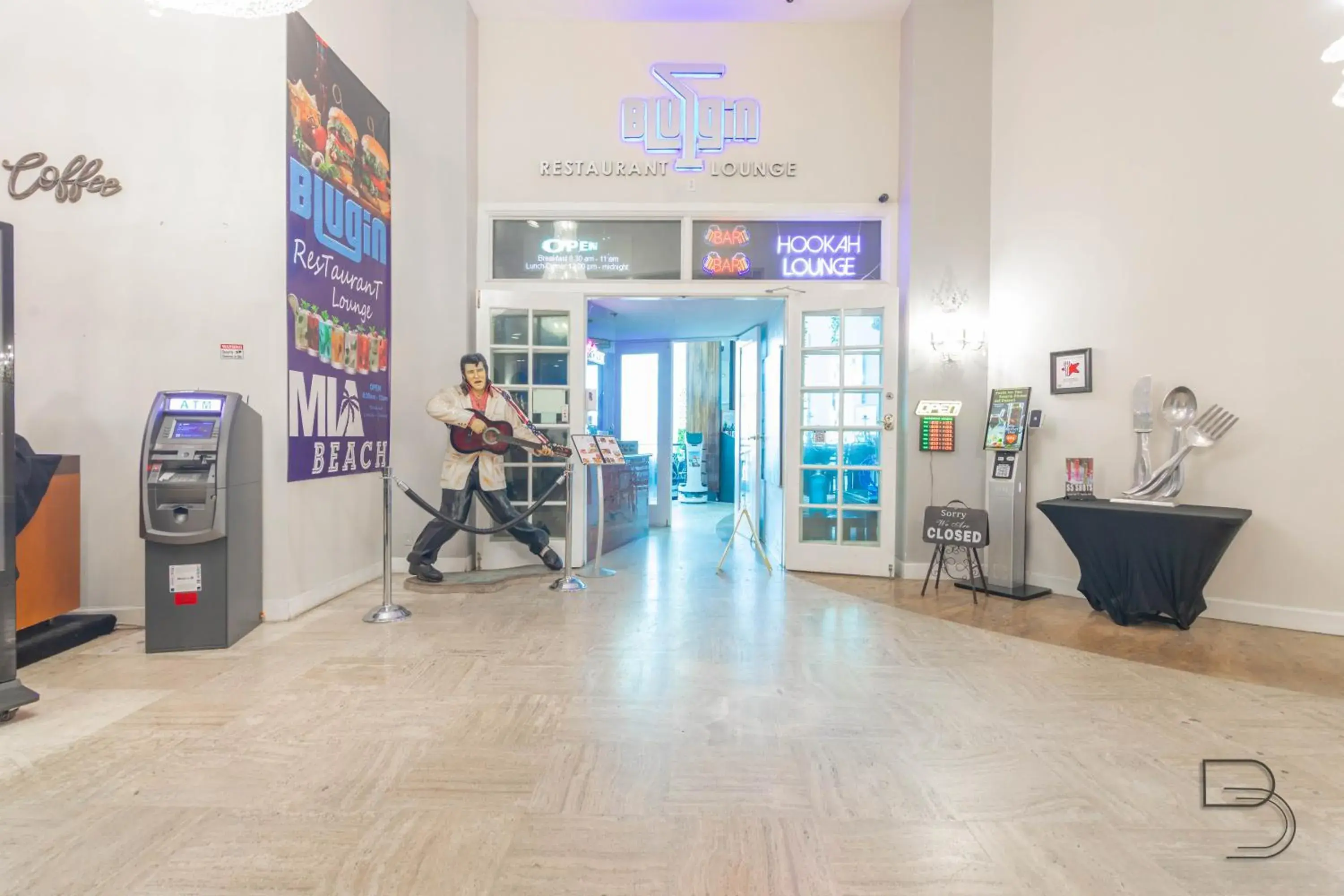 Restaurant/places to eat in Girasole Apartments Restaurant/places to eat in Girasole Apartments