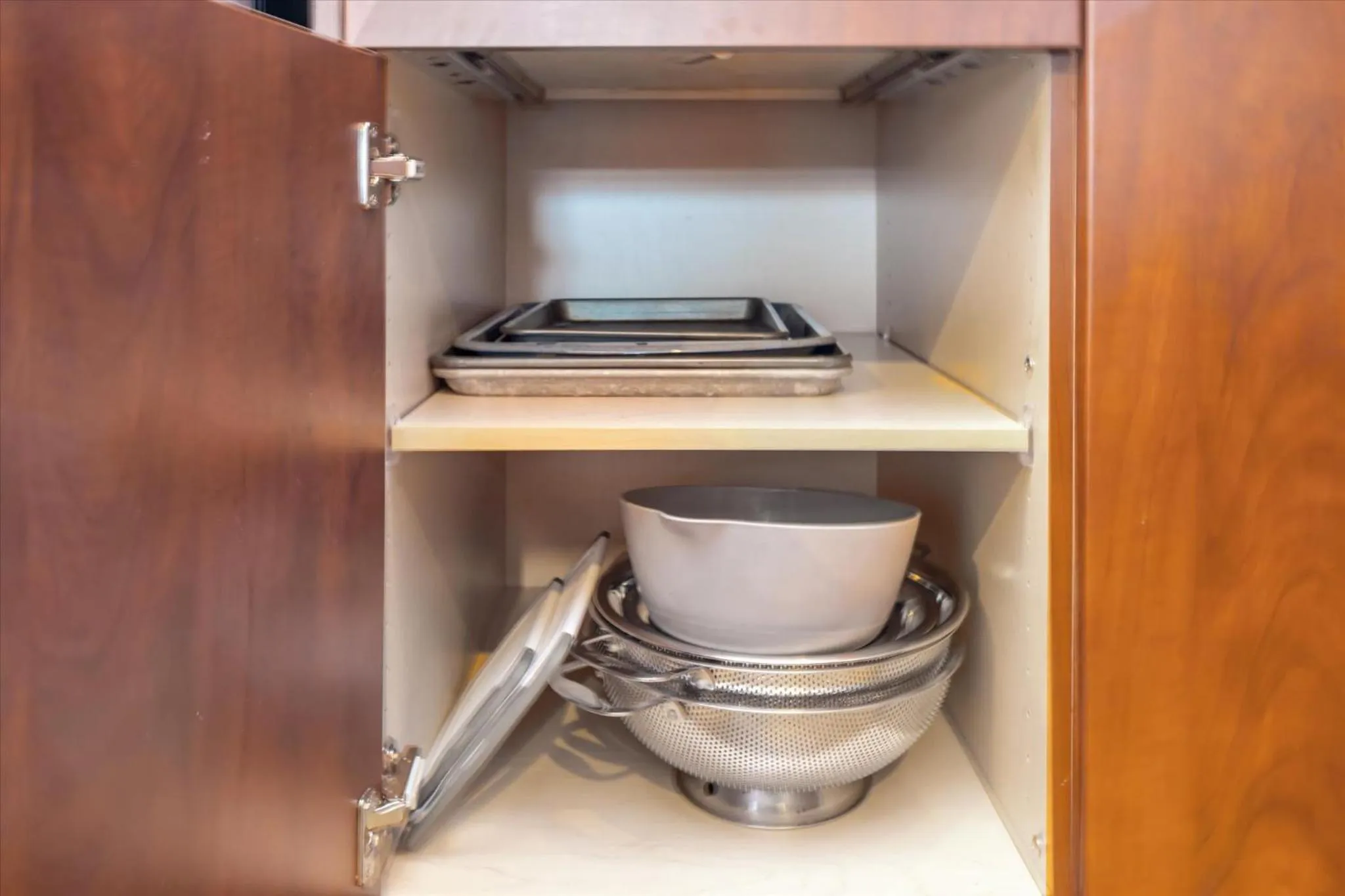 Georgia Street 4 Bedroom Condo Downtown!!