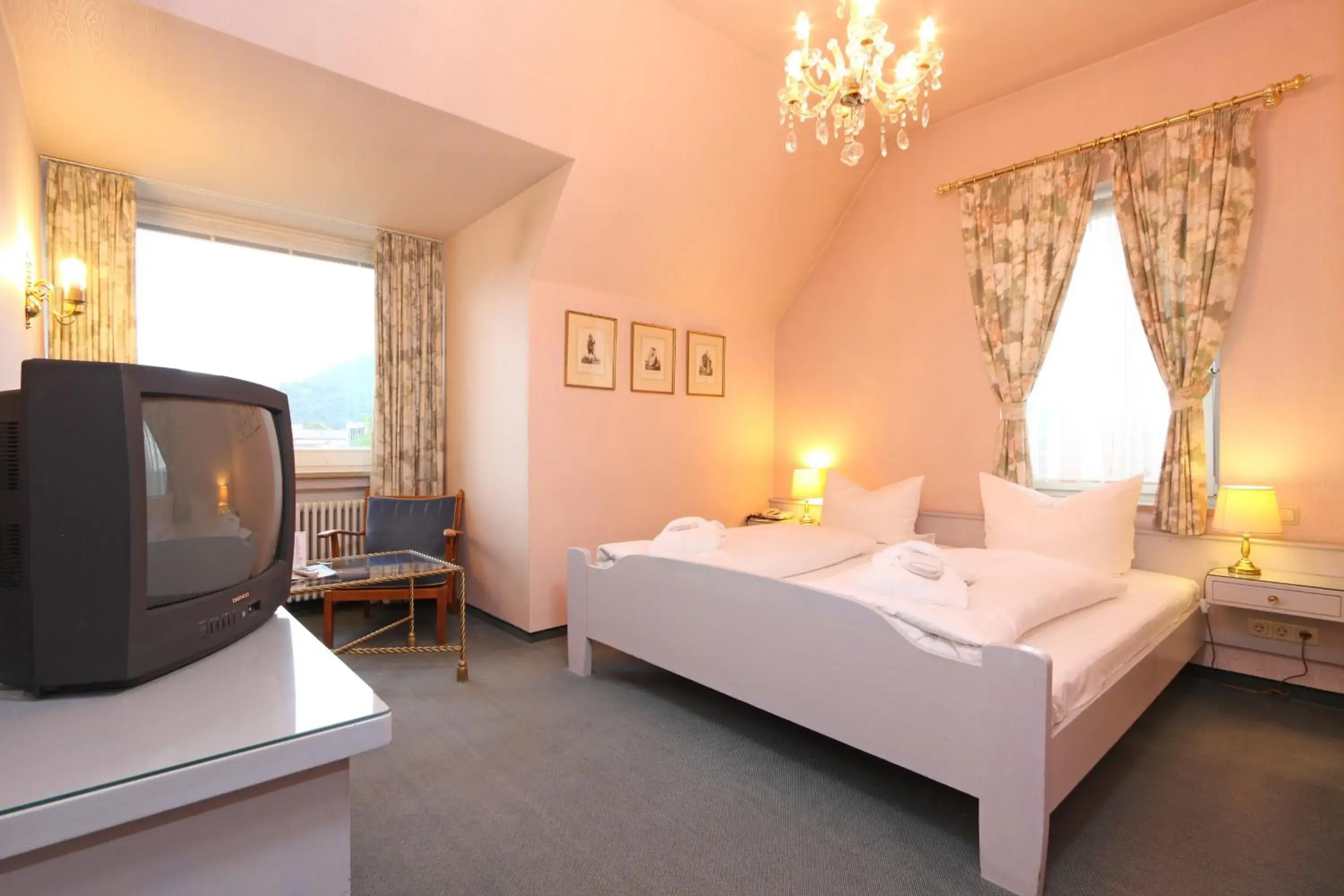 Family Room with Mountain View in Wittelsbacher Hof Swiss Quality Hotel Family Room with Mountain View in Wittelsbacher Hof Swiss Quality Hotel