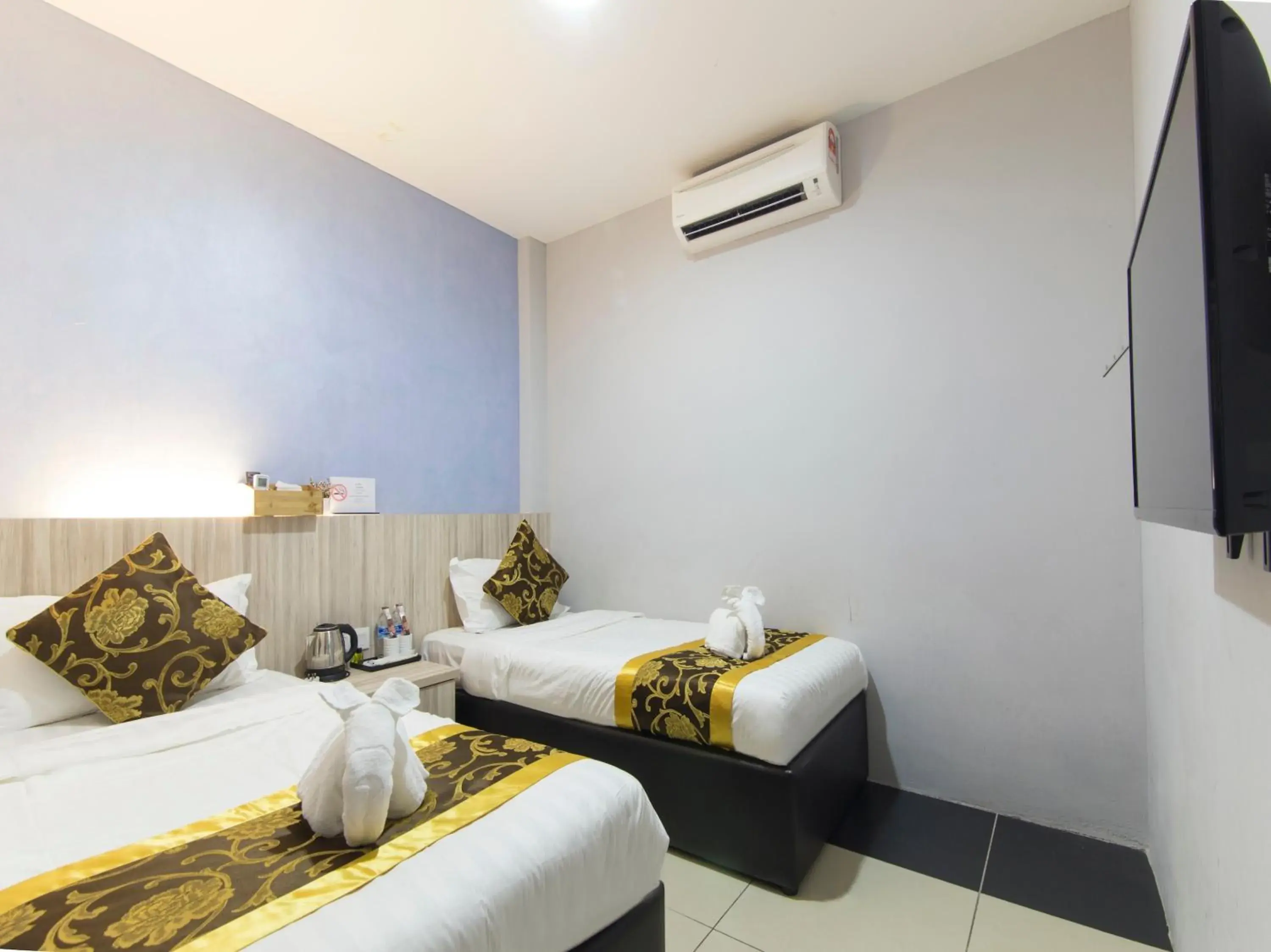 Bed in Top Garden Hotel Bed in Top Garden Hotel