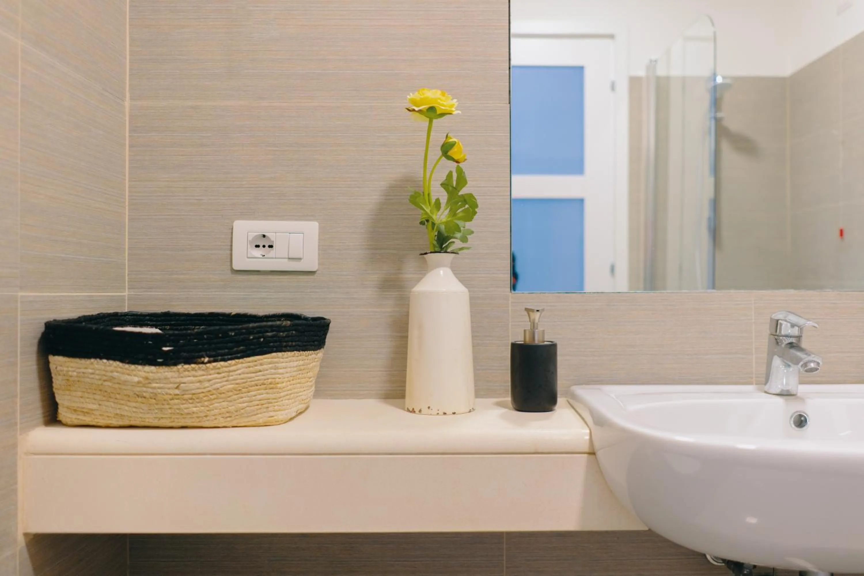 Bathroom in Janare - Rooms & Terrace