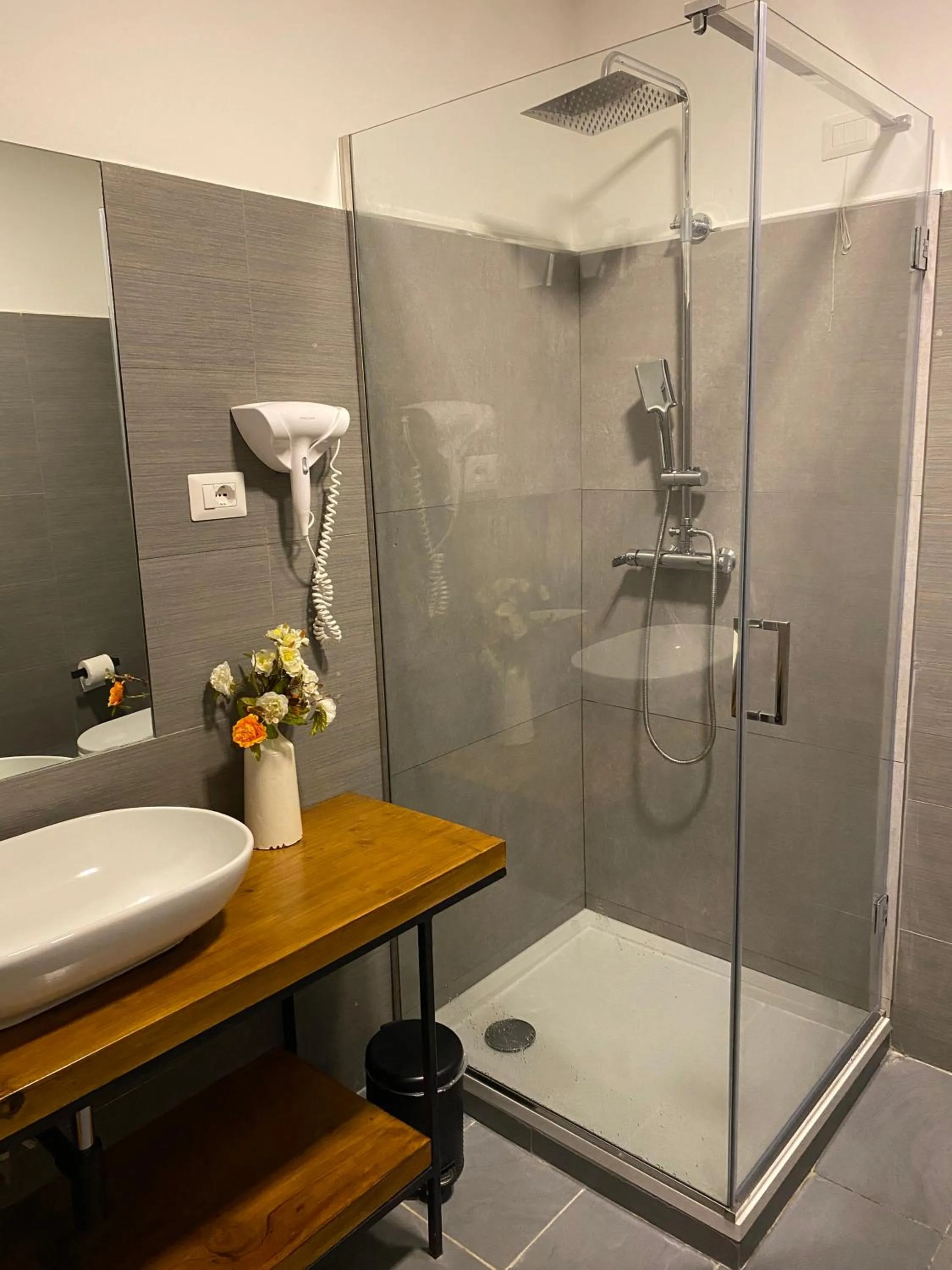 Shower in Janare - Rooms & Terrace