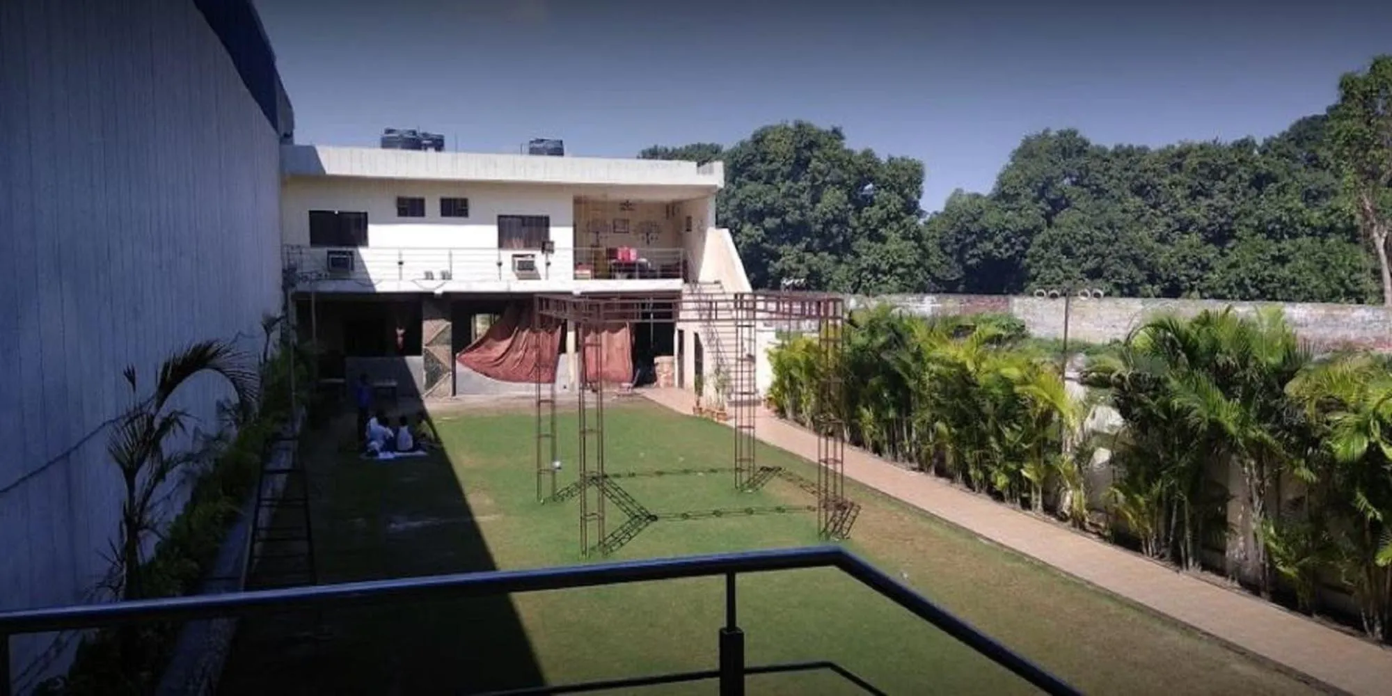 Day in Clarks Collection Maanya