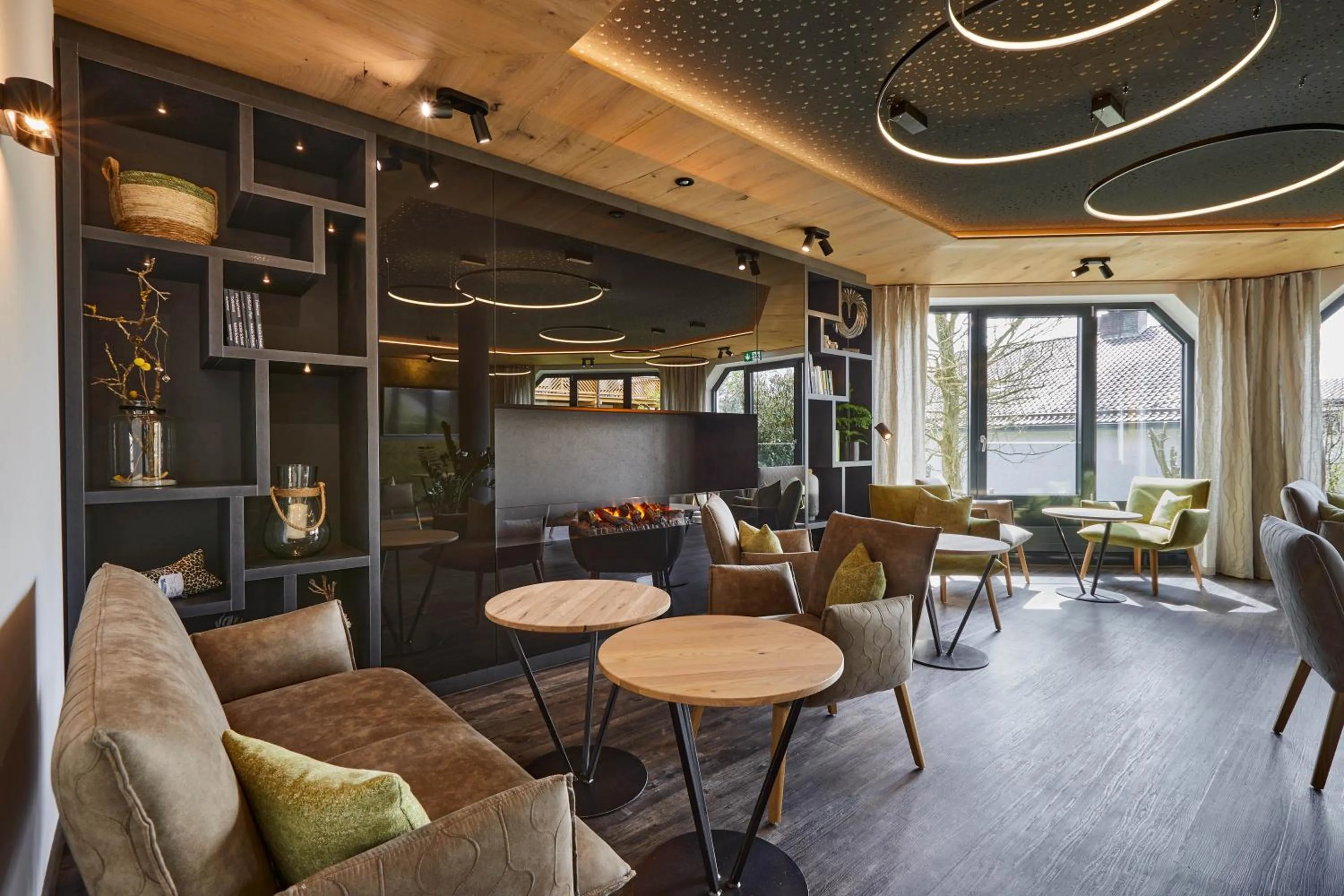 Communal lounge/ TV room in Hotel Lindenhof