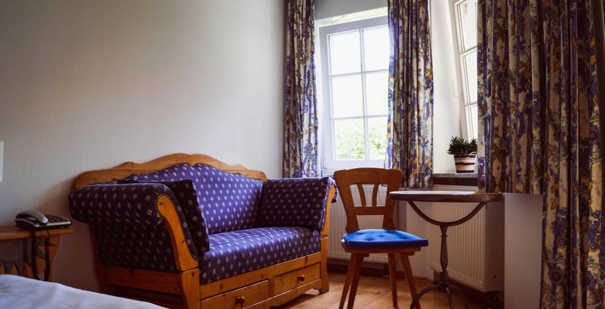 Photo of the whole room in Hotel Zwei Länder