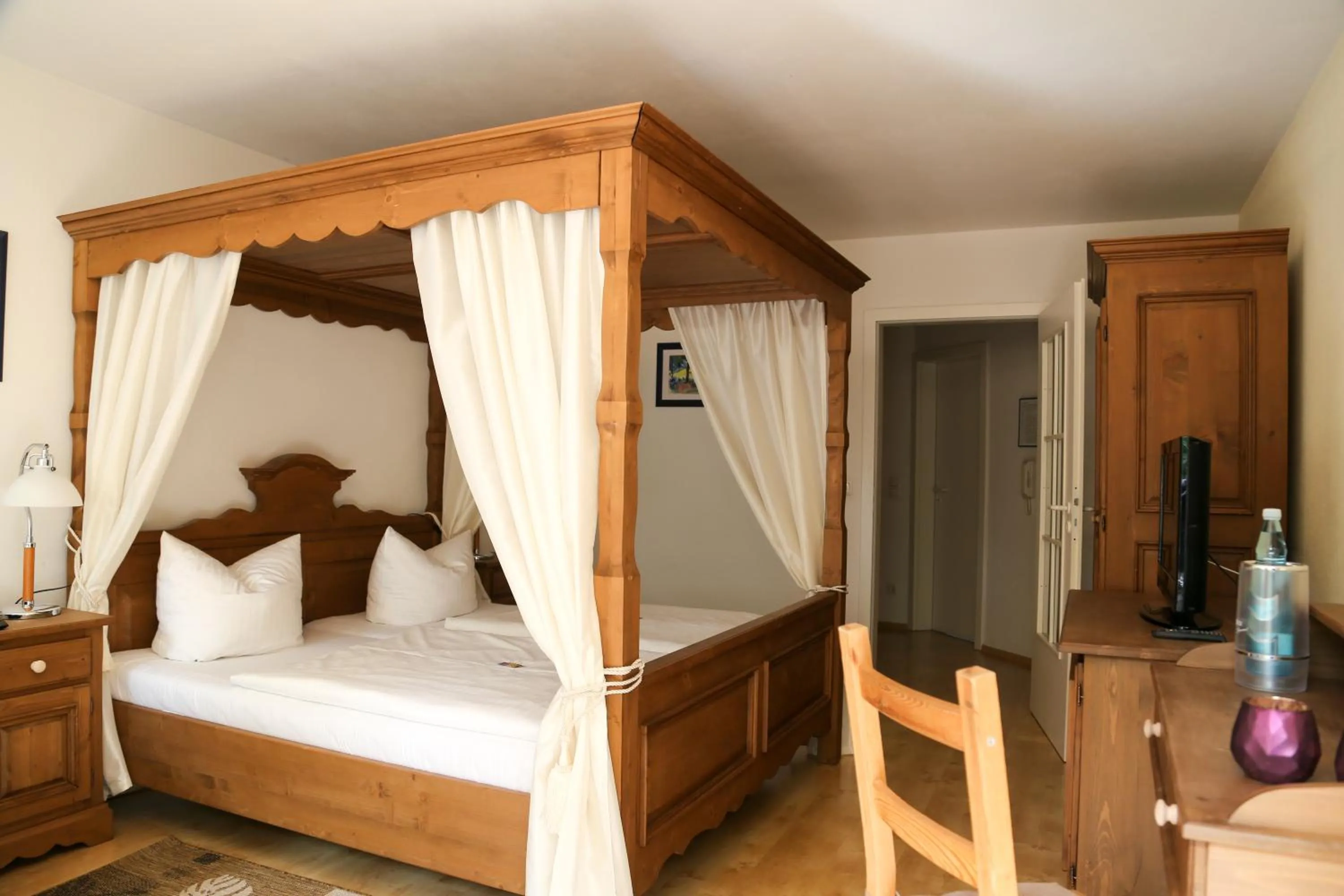 Bed in Hotel Zwei Länder