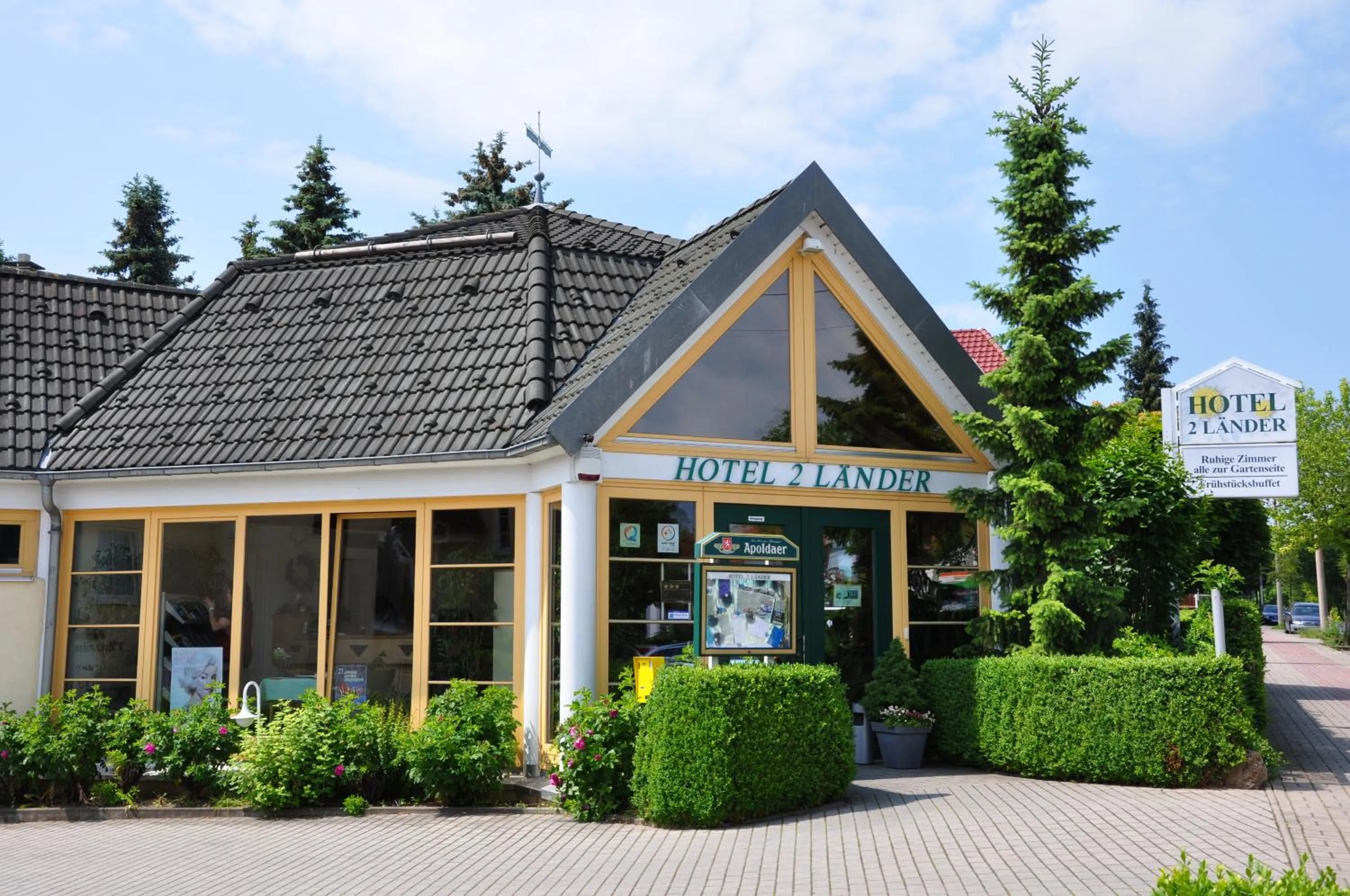 Property building in Hotel Zwei Länder