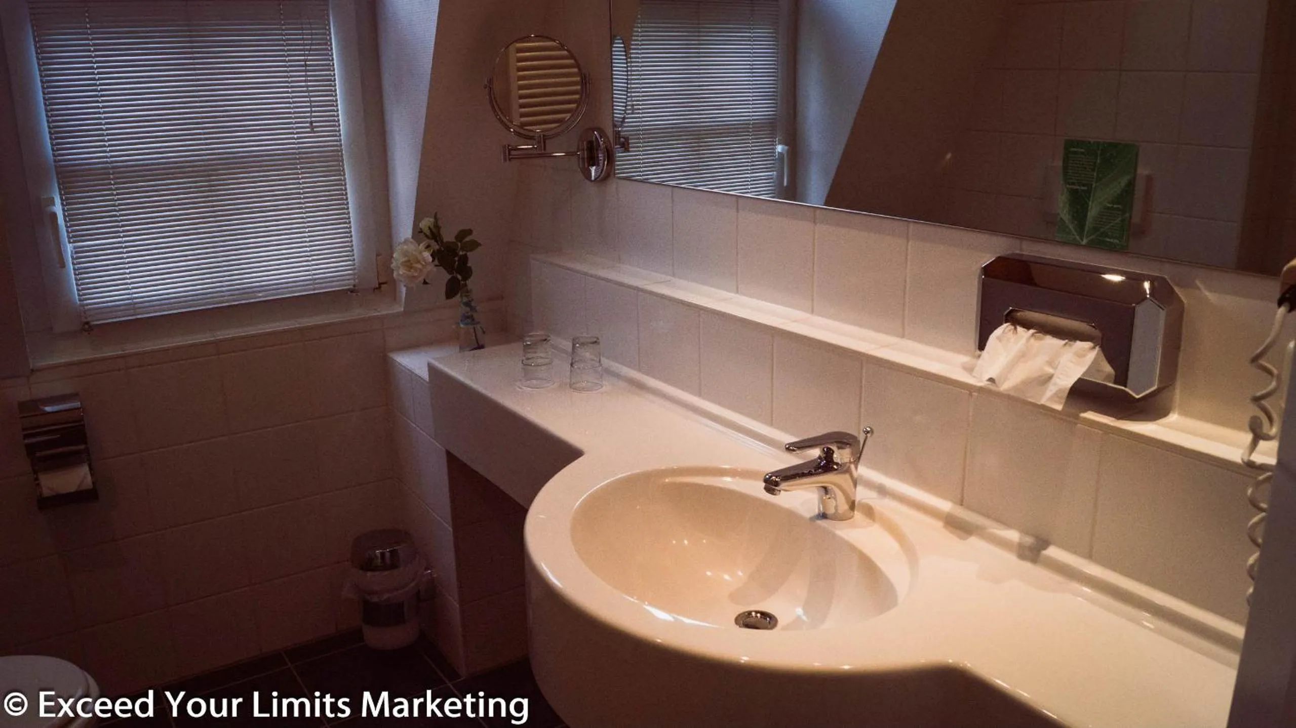 Bathroom in Hotel Zwei Länder