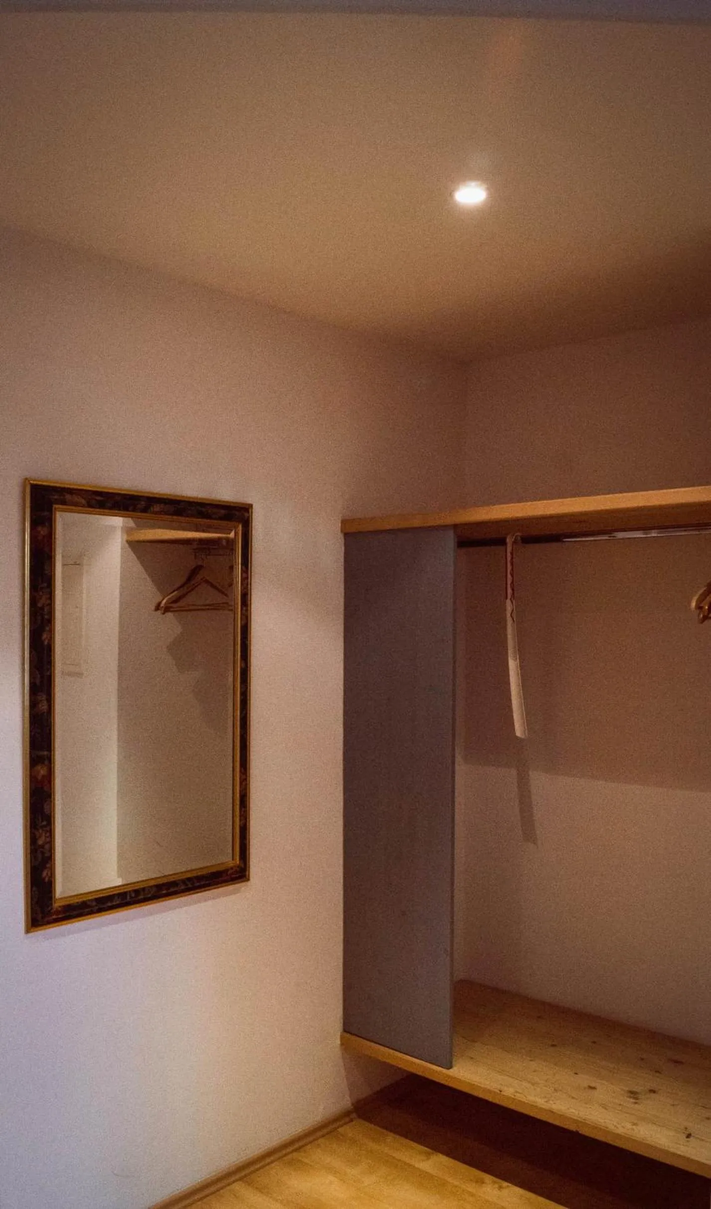 Photo of the whole room in Hotel Zwei Länder