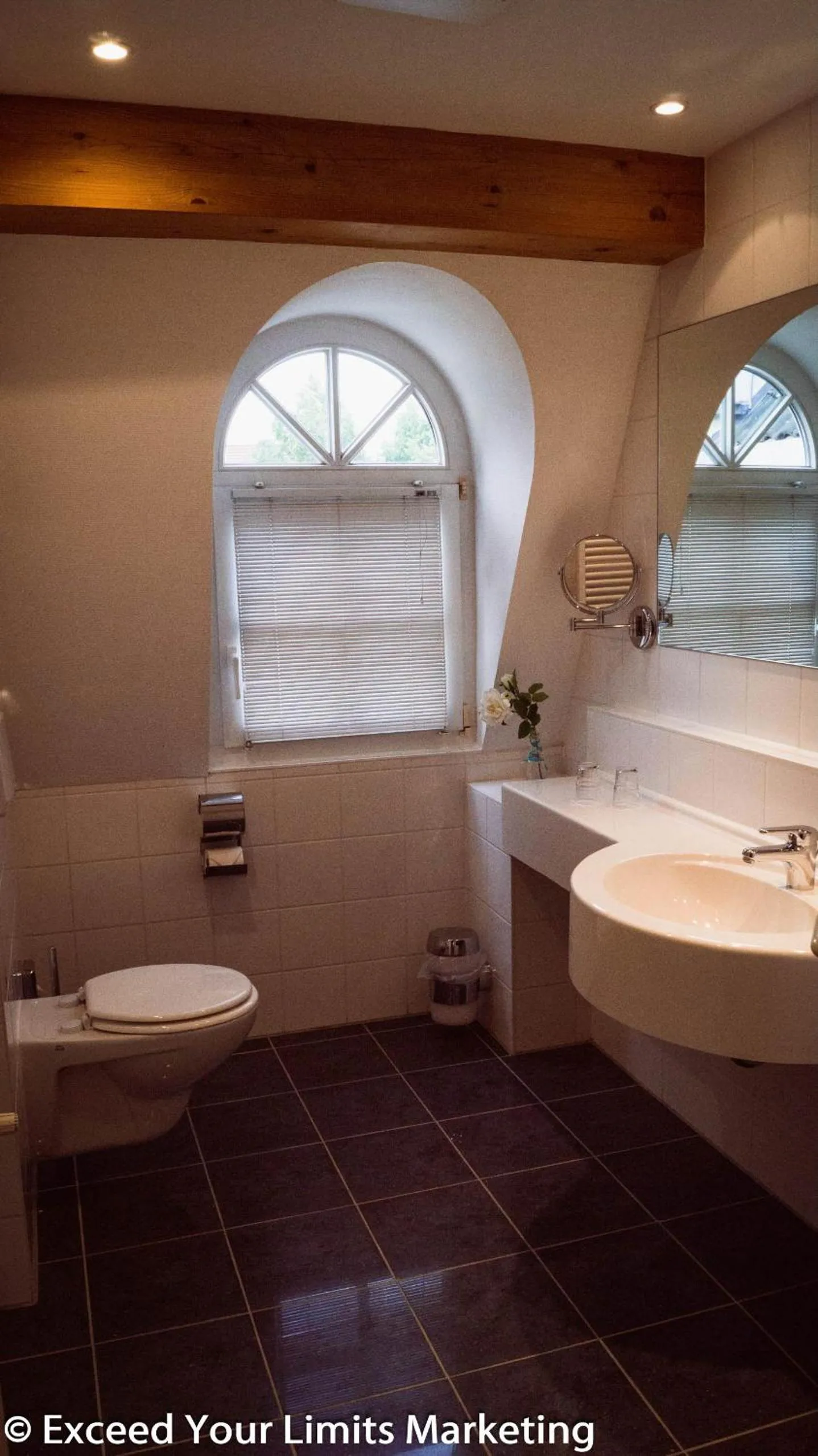 Bathroom in Hotel Zwei Länder