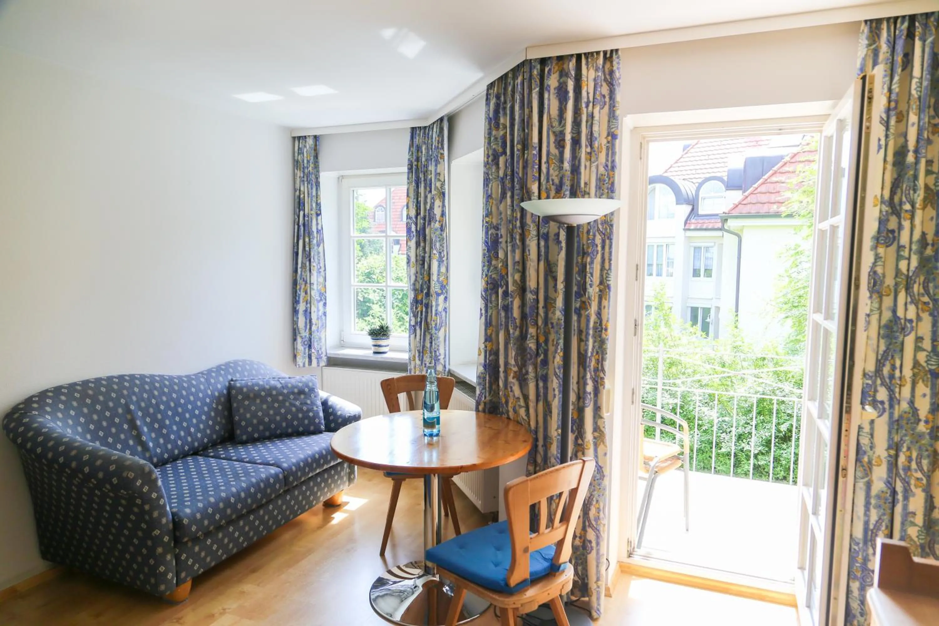 Seating area in Hotel Zwei Länder
