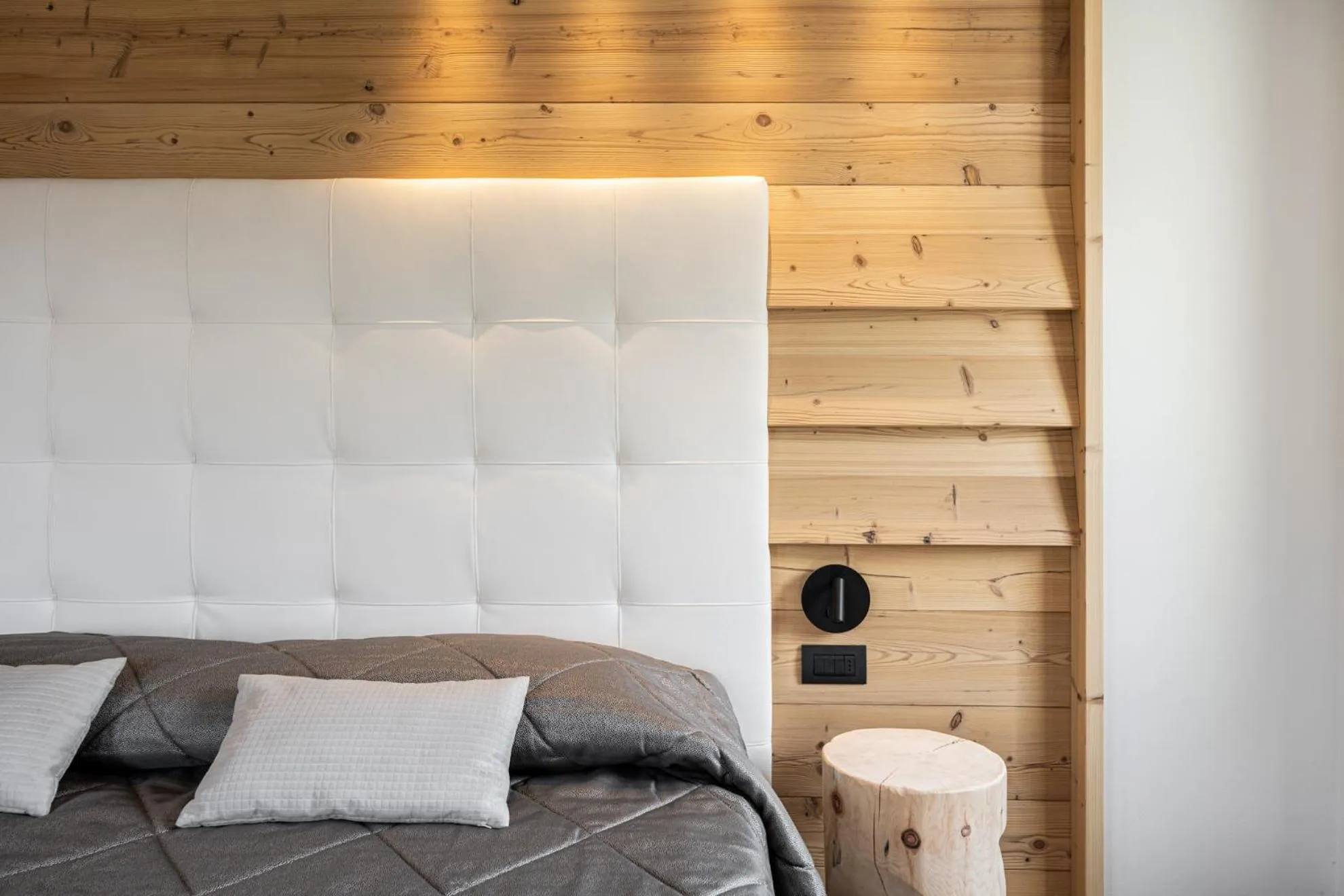 Balcony/Terrace, Bed in Hotel Regent's