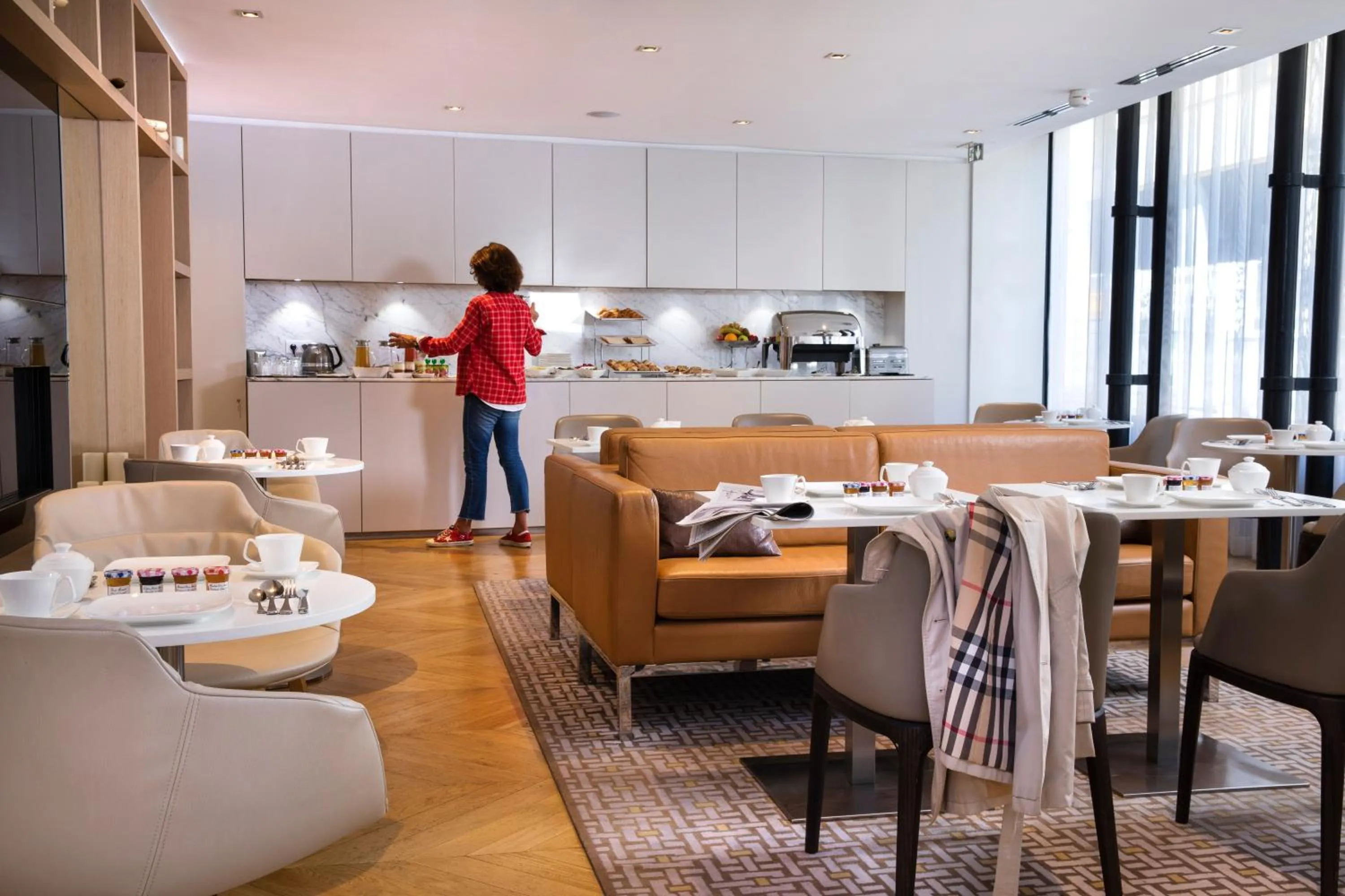 Lounge or bar in Hôtel R de Paris - Boutique Hotel