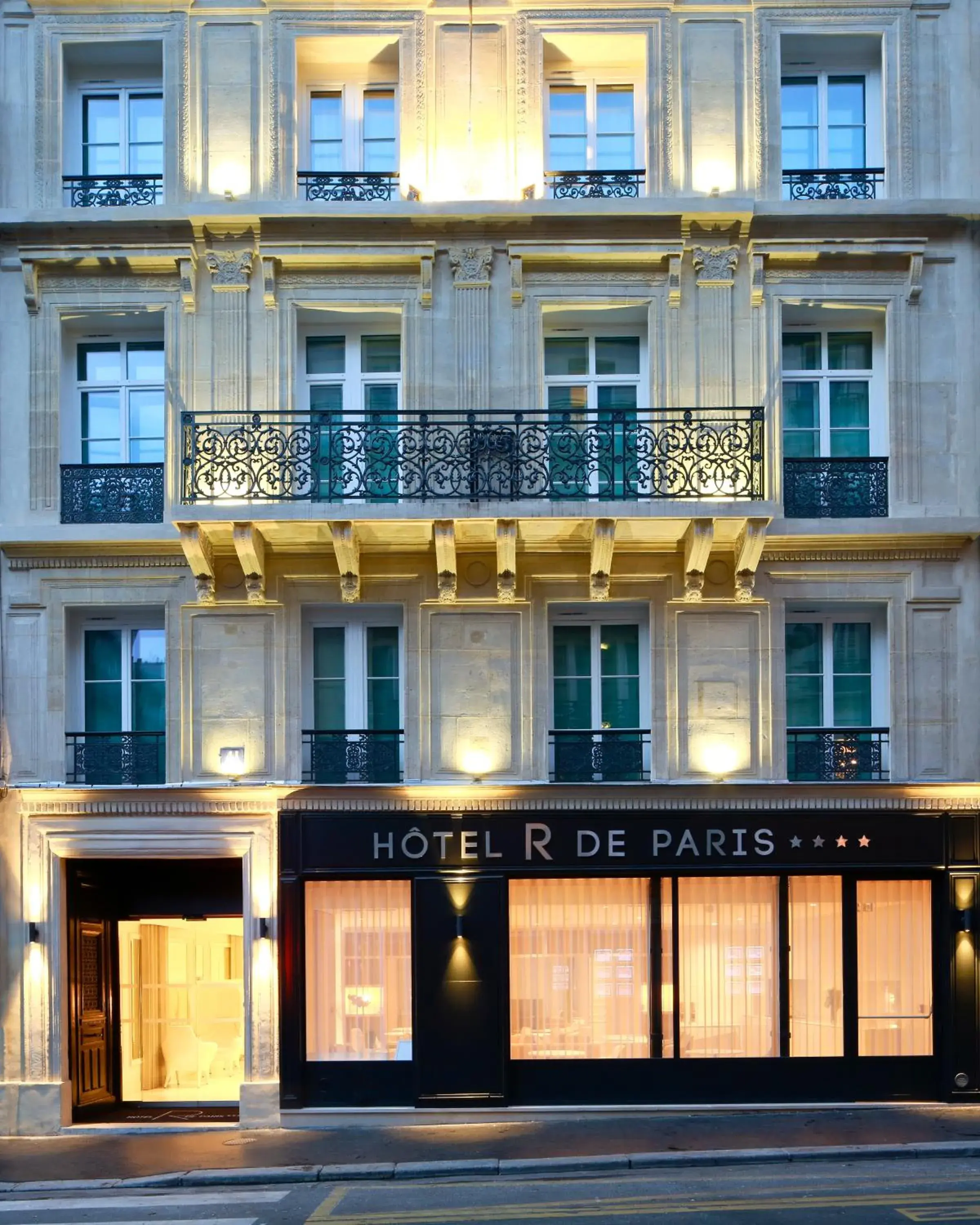 Facade/entrance in Hôtel R de Paris - Boutique Hotel Facade/entrance in Hôtel R de Paris - Boutique Hotel