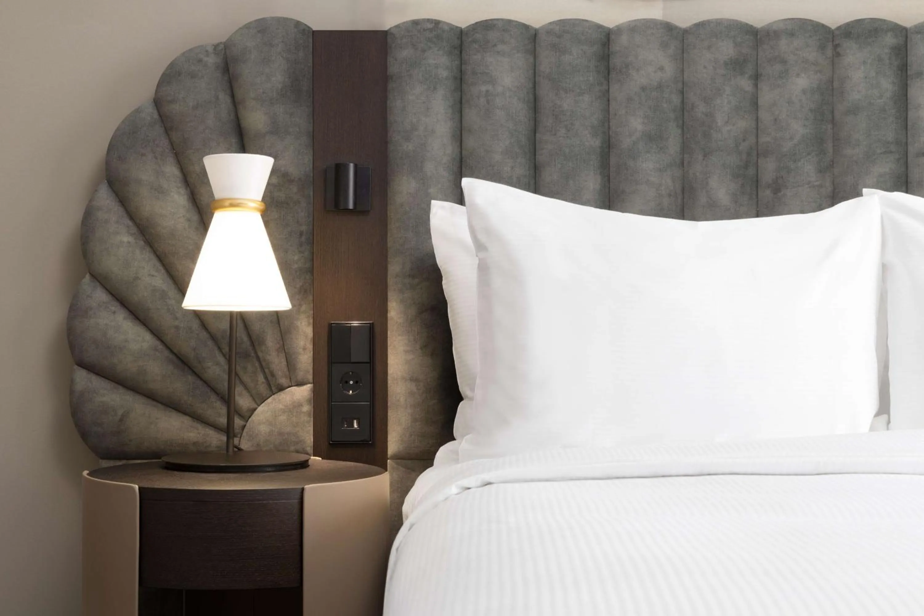 Bed in Crowne Plaza Heidelberg City Centre