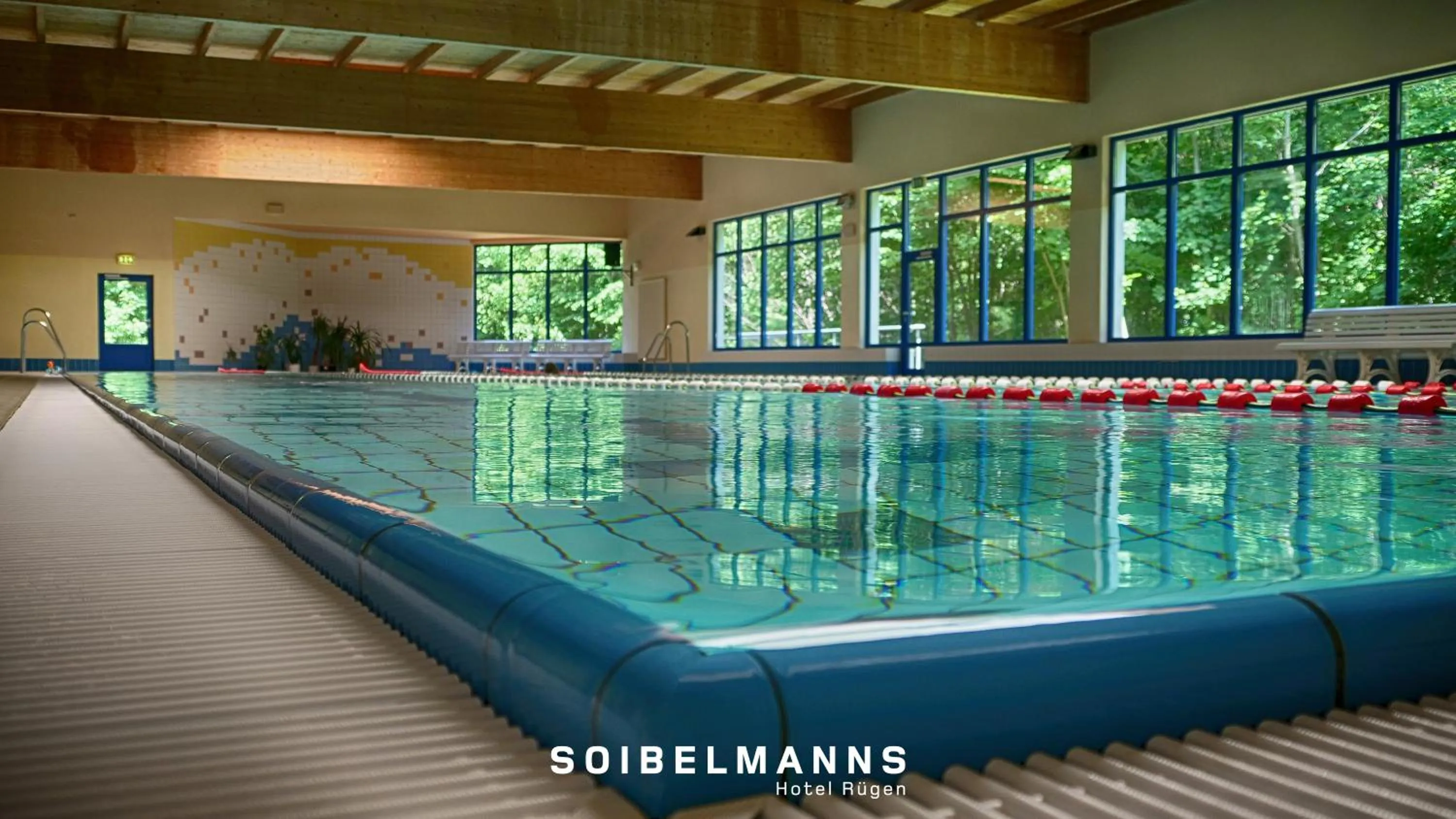Swimming pool in Soibelmanns Hotel Rügen